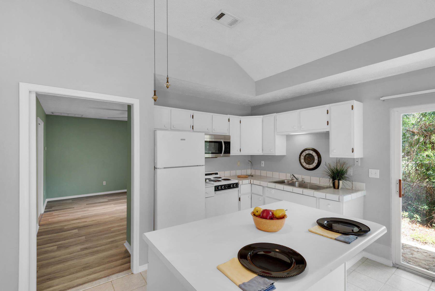 CANO ESTATES - Residential