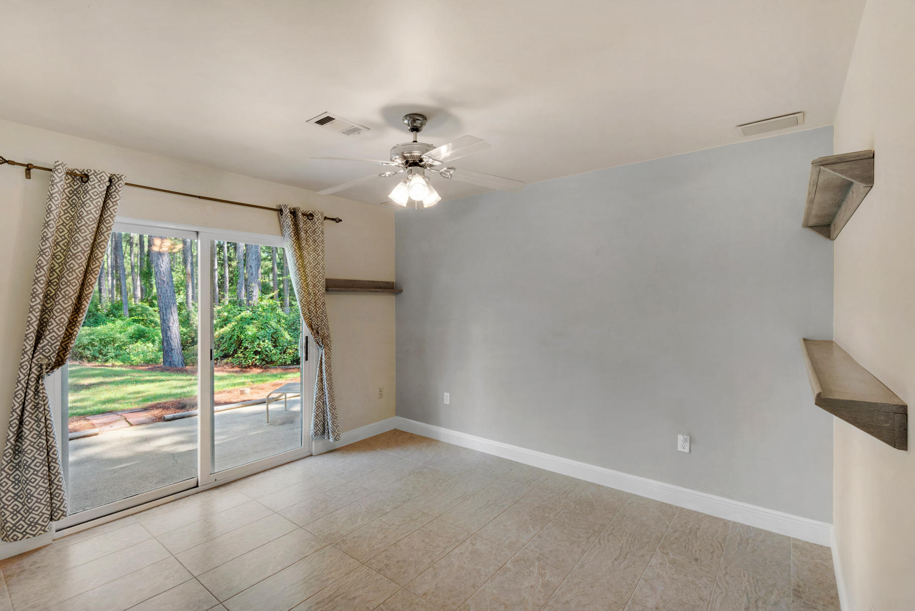 CANO ESTATES - Residential