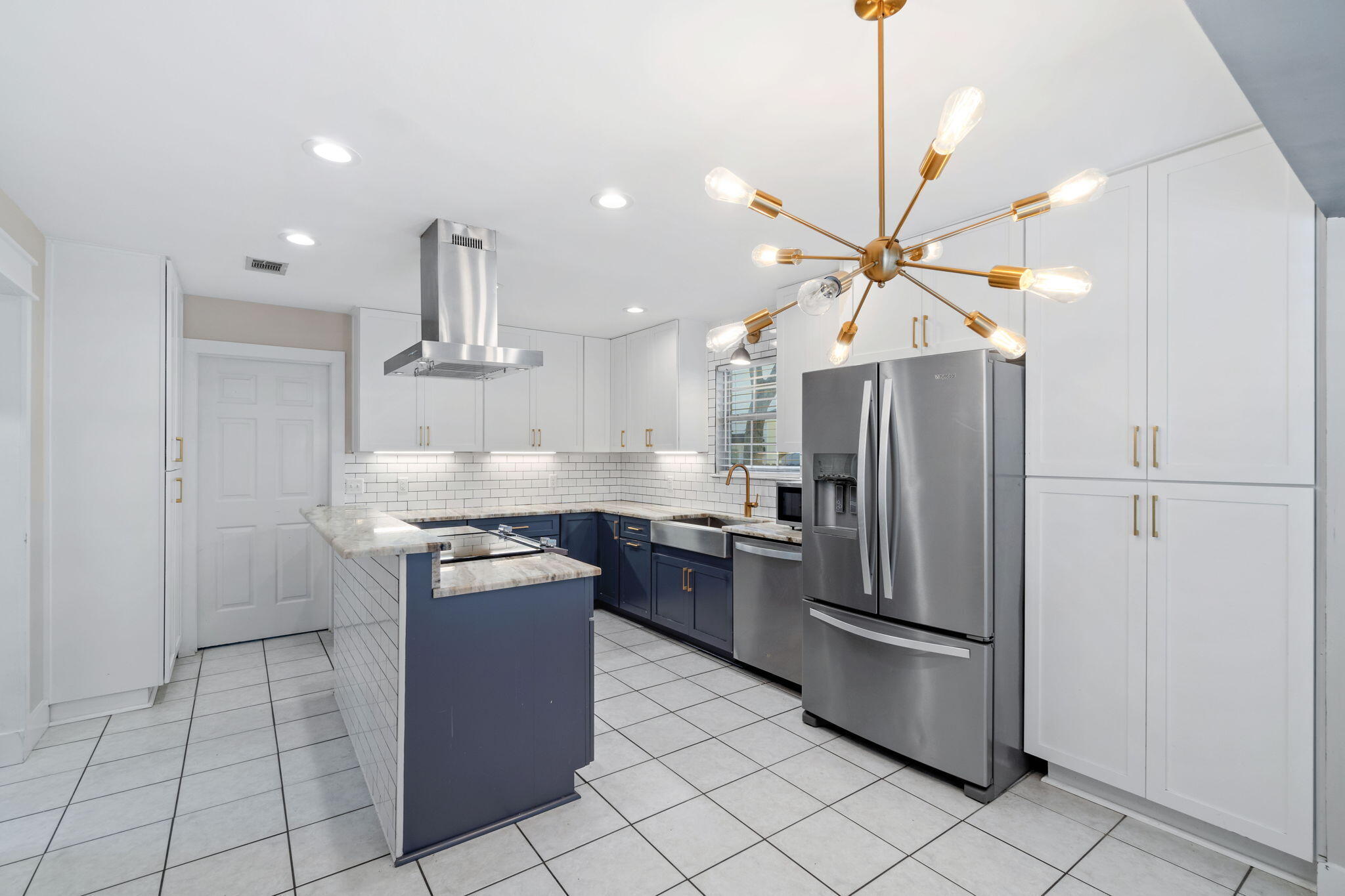 VILLAGE OF BOLTON AT BLUEWATER BAY - Residential Lease