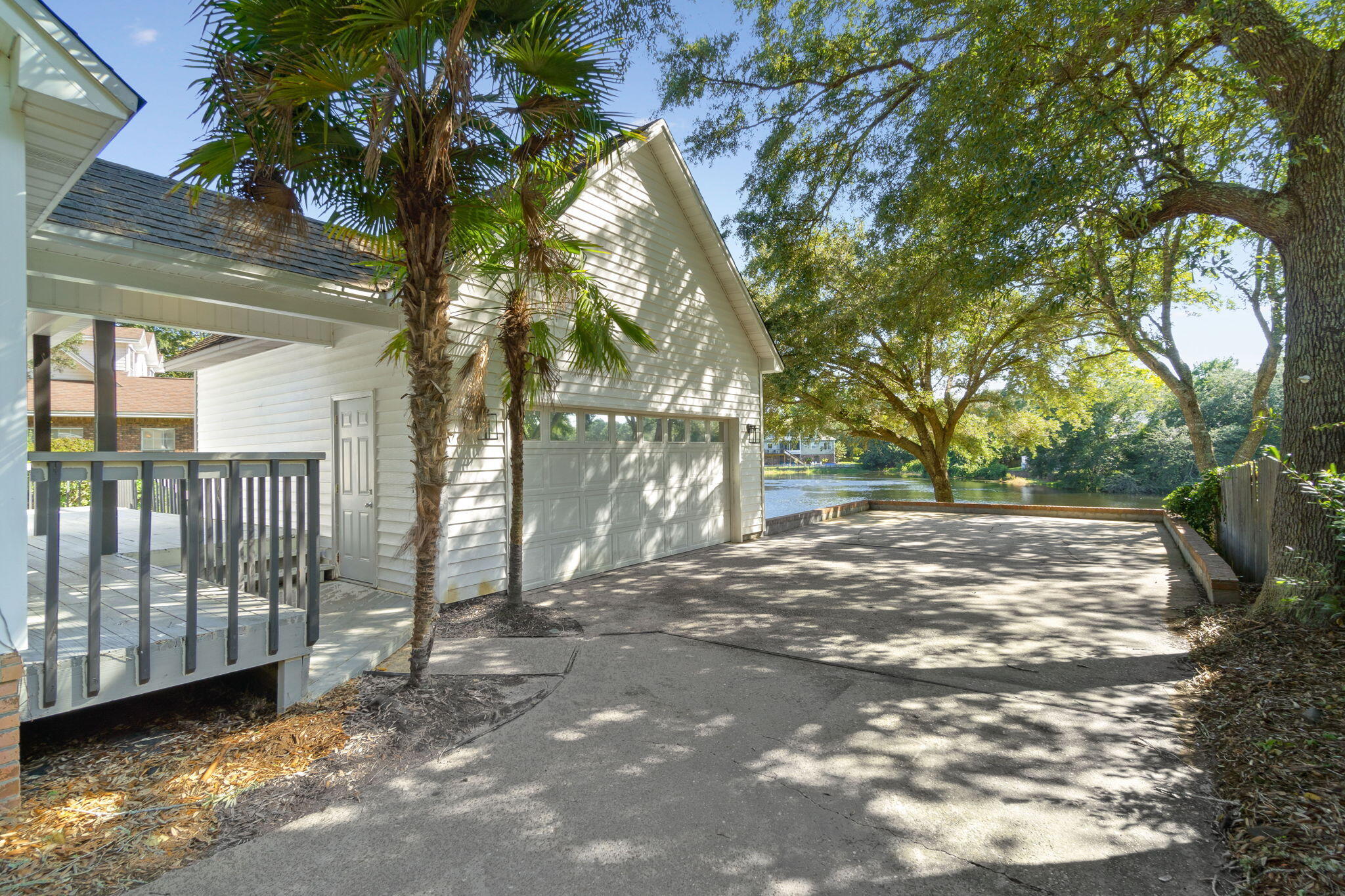 VILLAGE OF BOLTON AT BLUEWATER BAY - Residential Lease