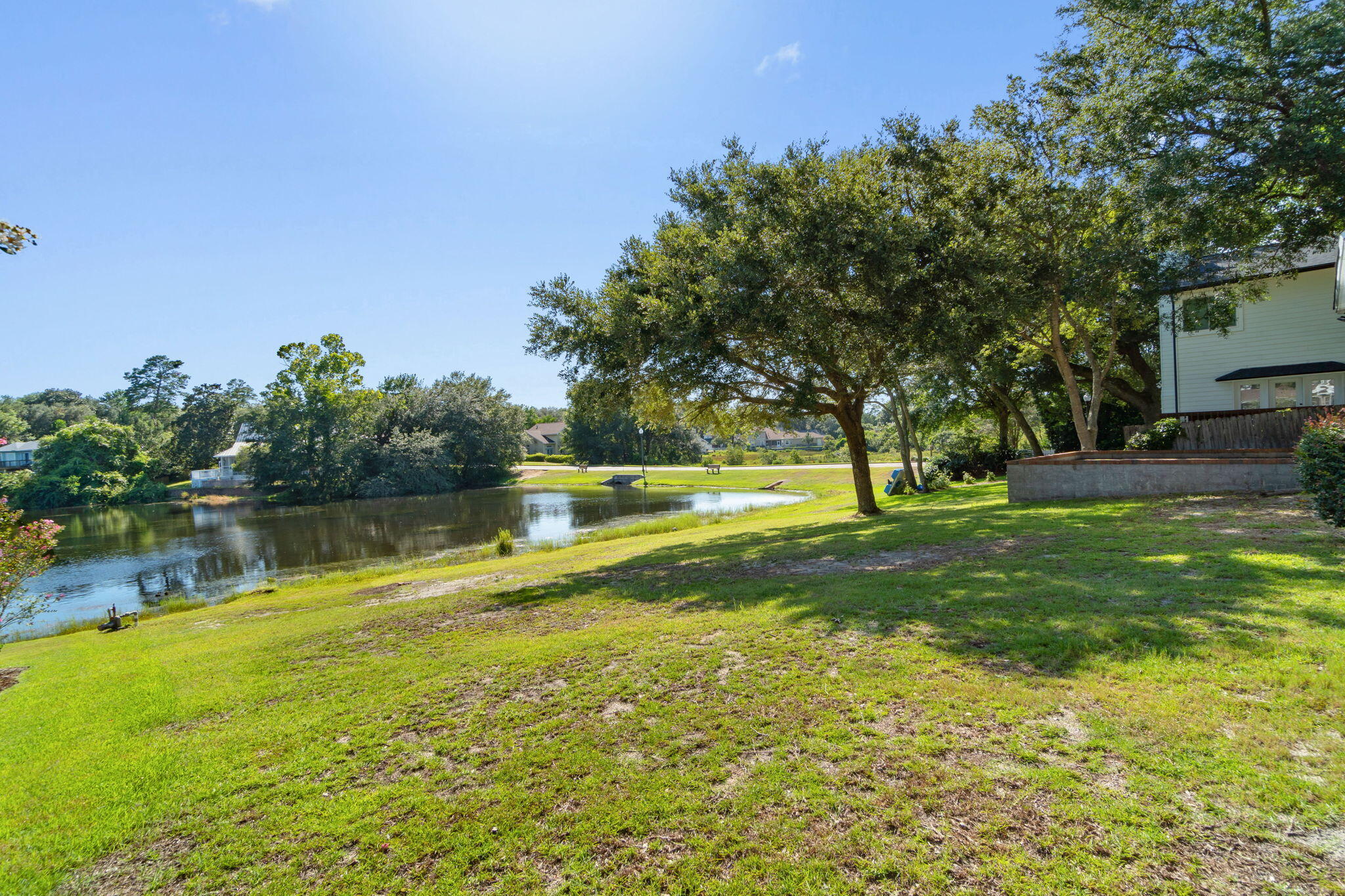 VILLAGE OF BOLTON AT BLUEWATER BAY - Residential Lease