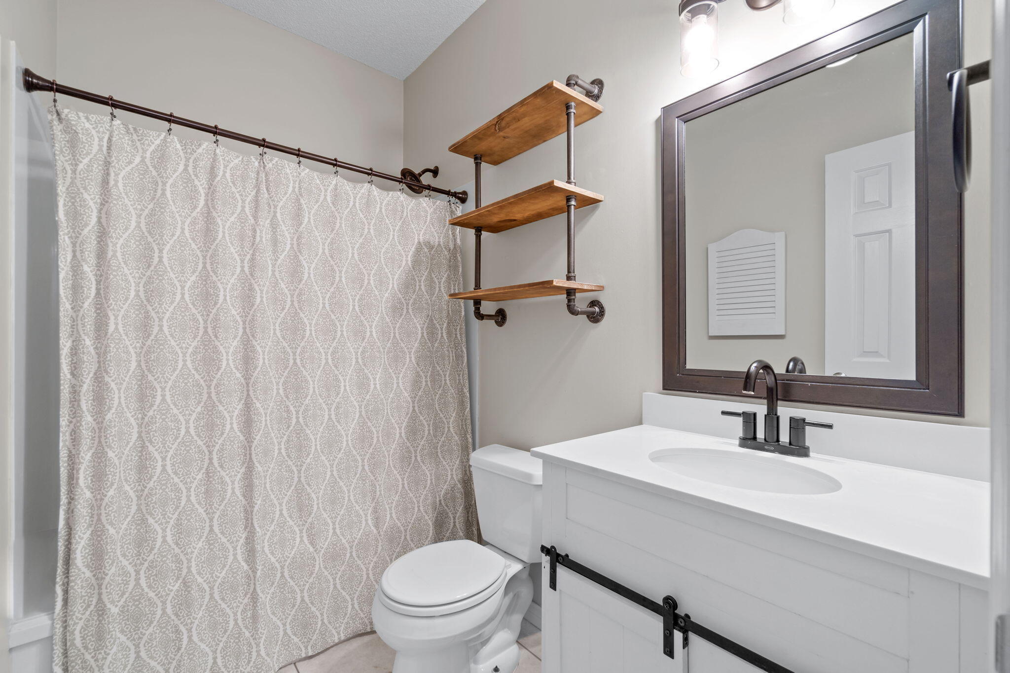 VILLAGE OF BOLTON AT BLUEWATER BAY - Residential Lease