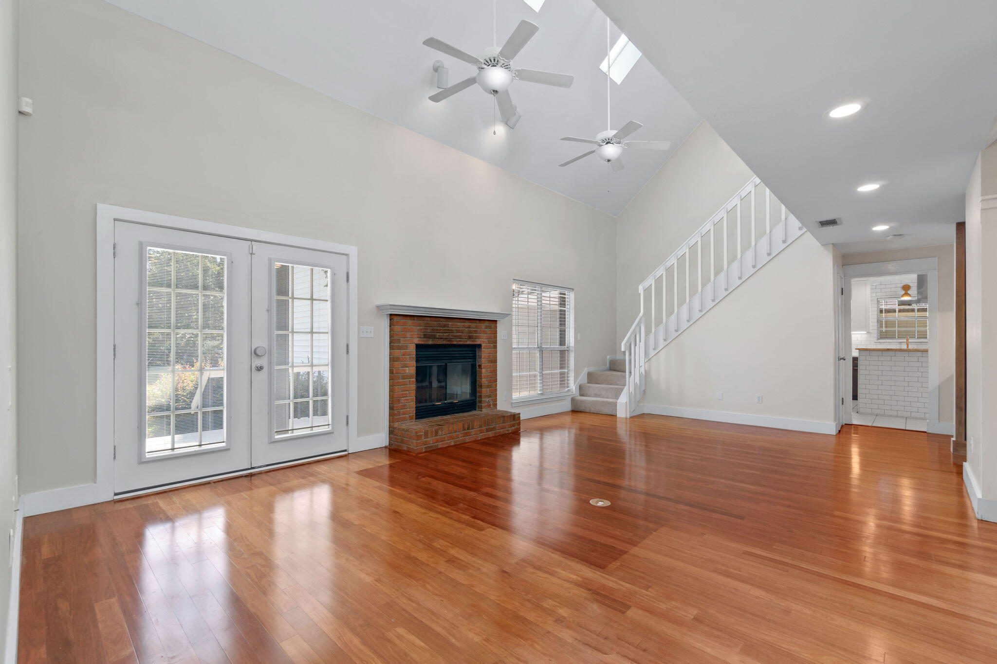 VILLAGE OF BOLTON AT BLUEWATER BAY - Residential Lease