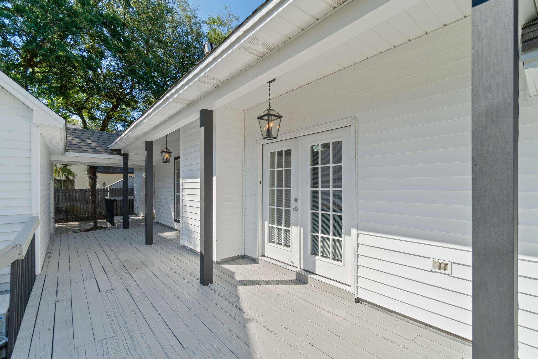 VILLAGE OF BOLTON AT BLUEWATER BAY - Residential Lease