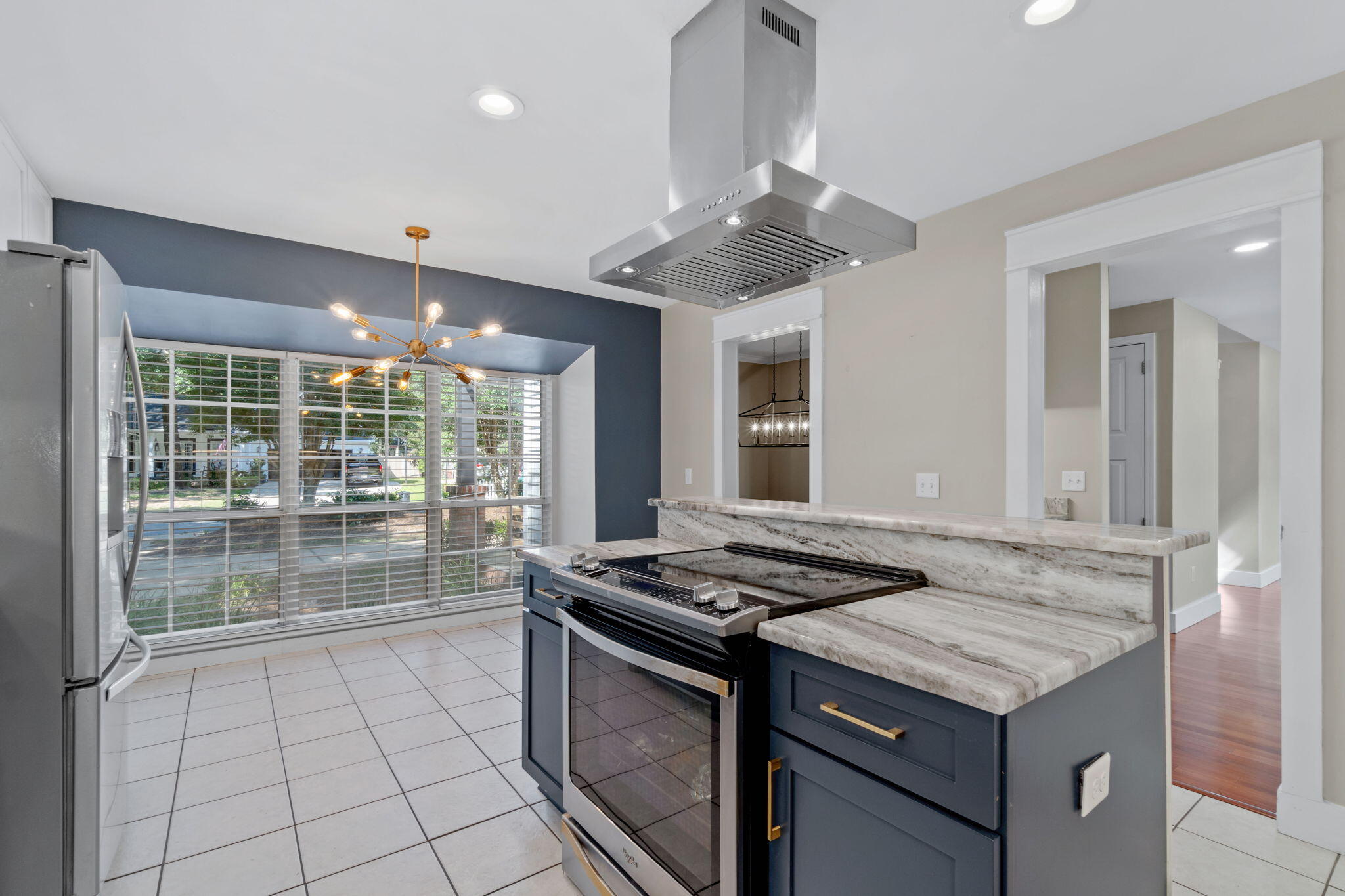 VILLAGE OF BOLTON AT BLUEWATER BAY - Residential Lease