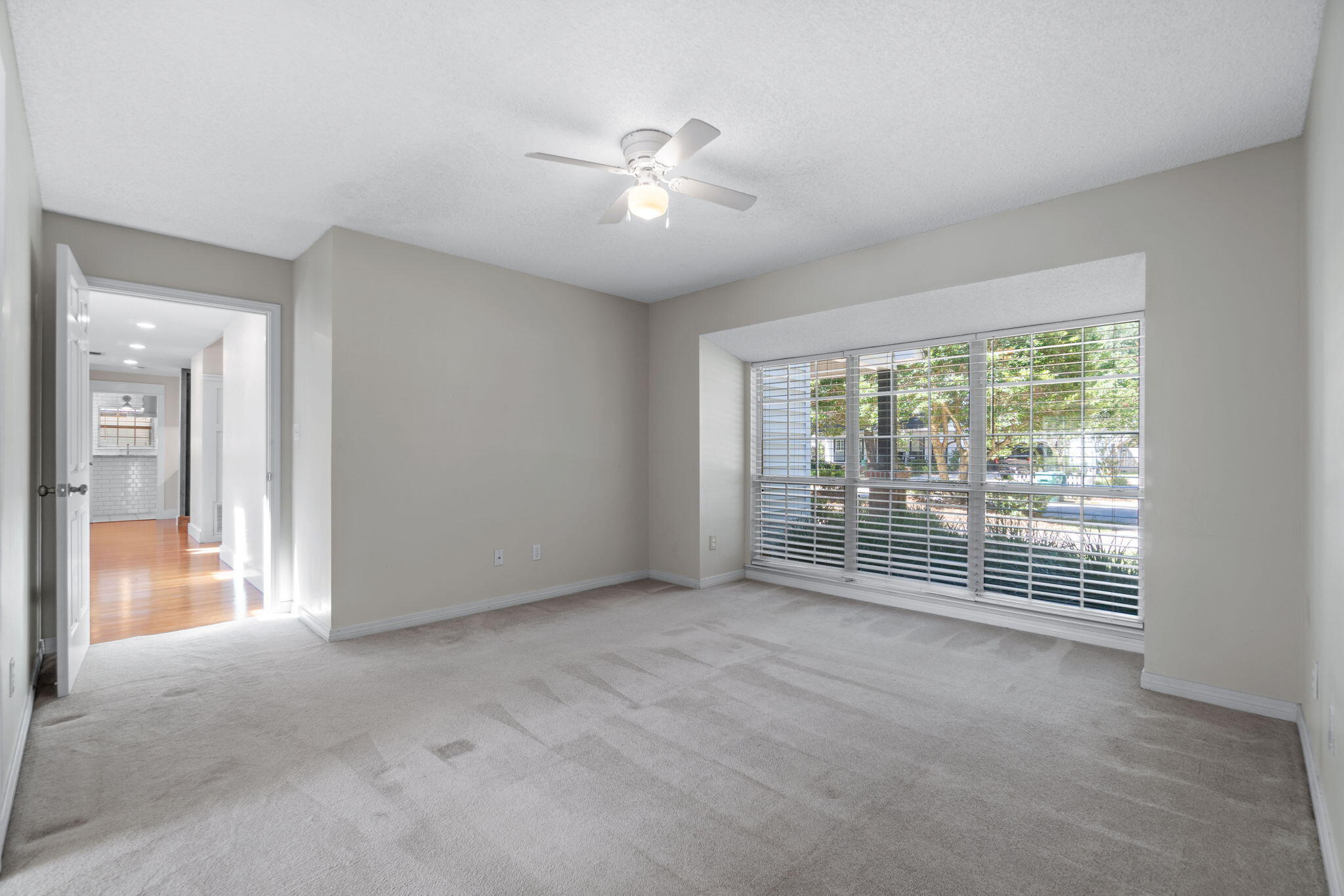 VILLAGE OF BOLTON AT BLUEWATER BAY - Residential Lease