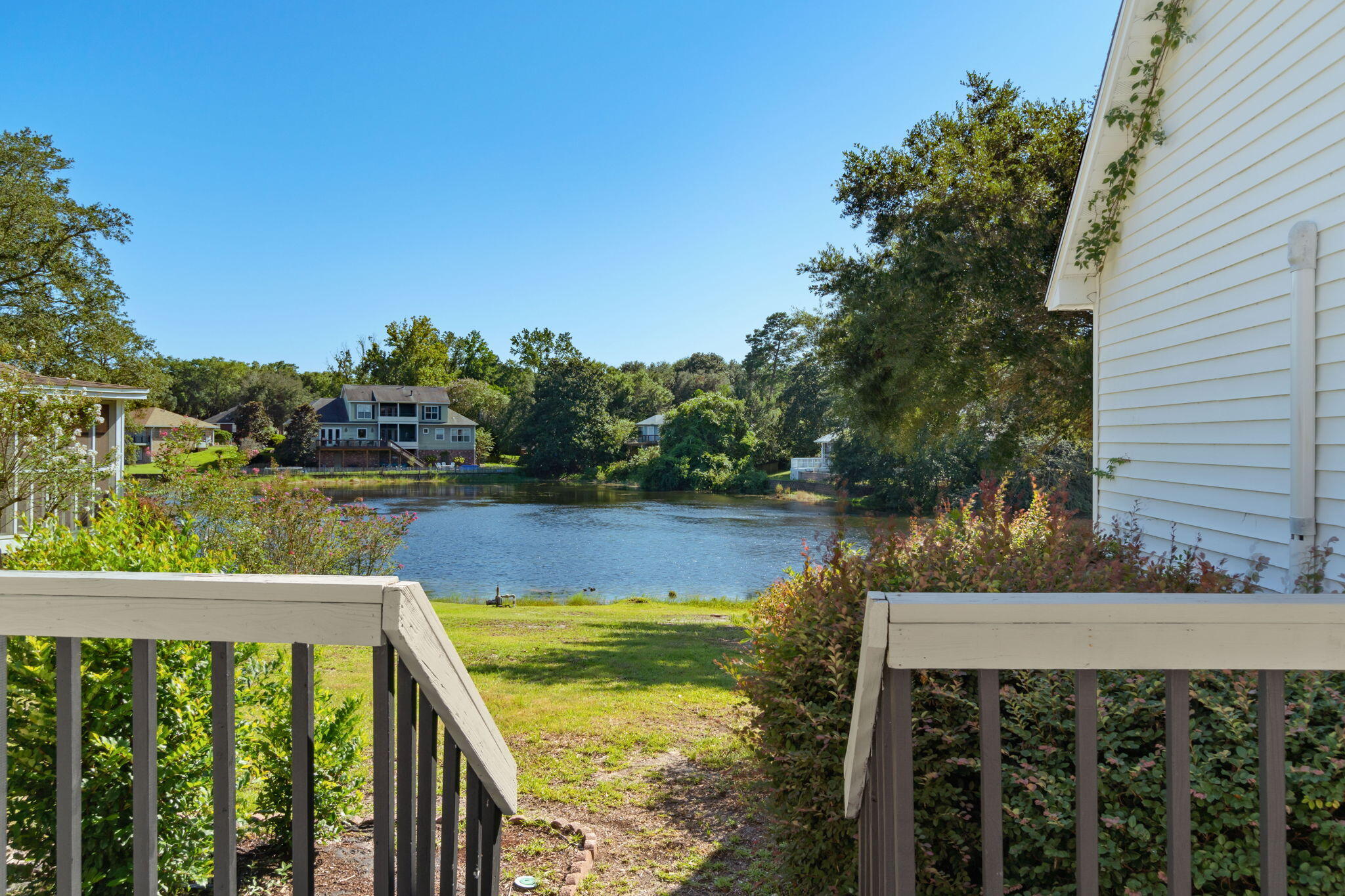 VILLAGE OF BOLTON AT BLUEWATER BAY - Residential Lease