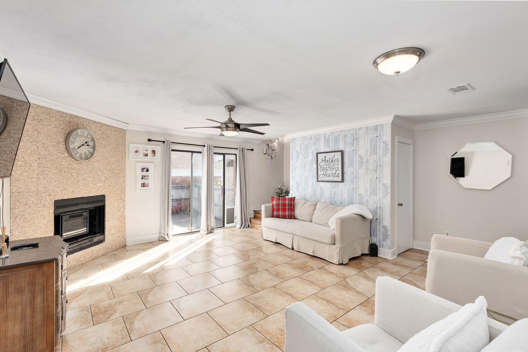 INDIAN OAKS - Residential