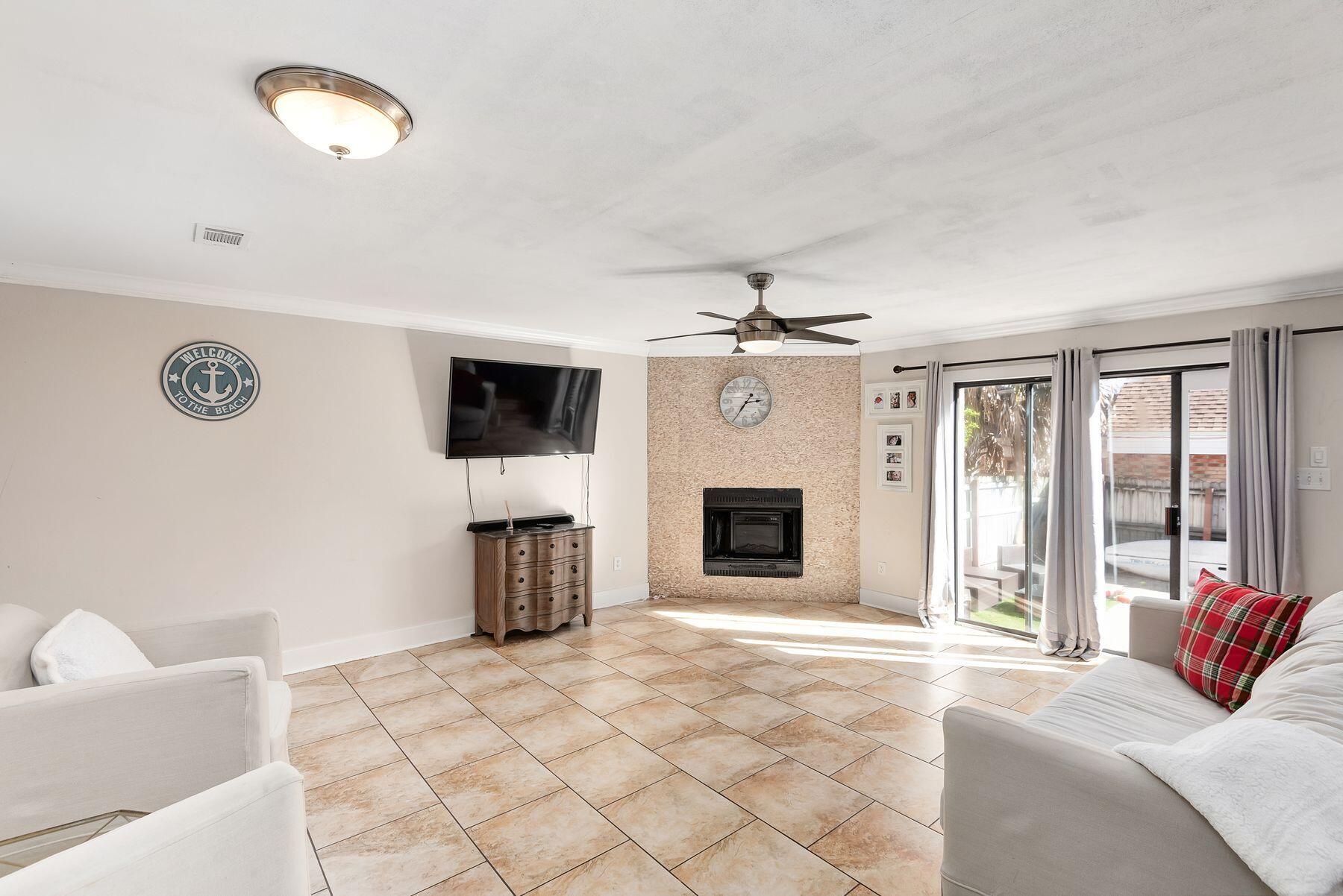 INDIAN OAKS - Residential