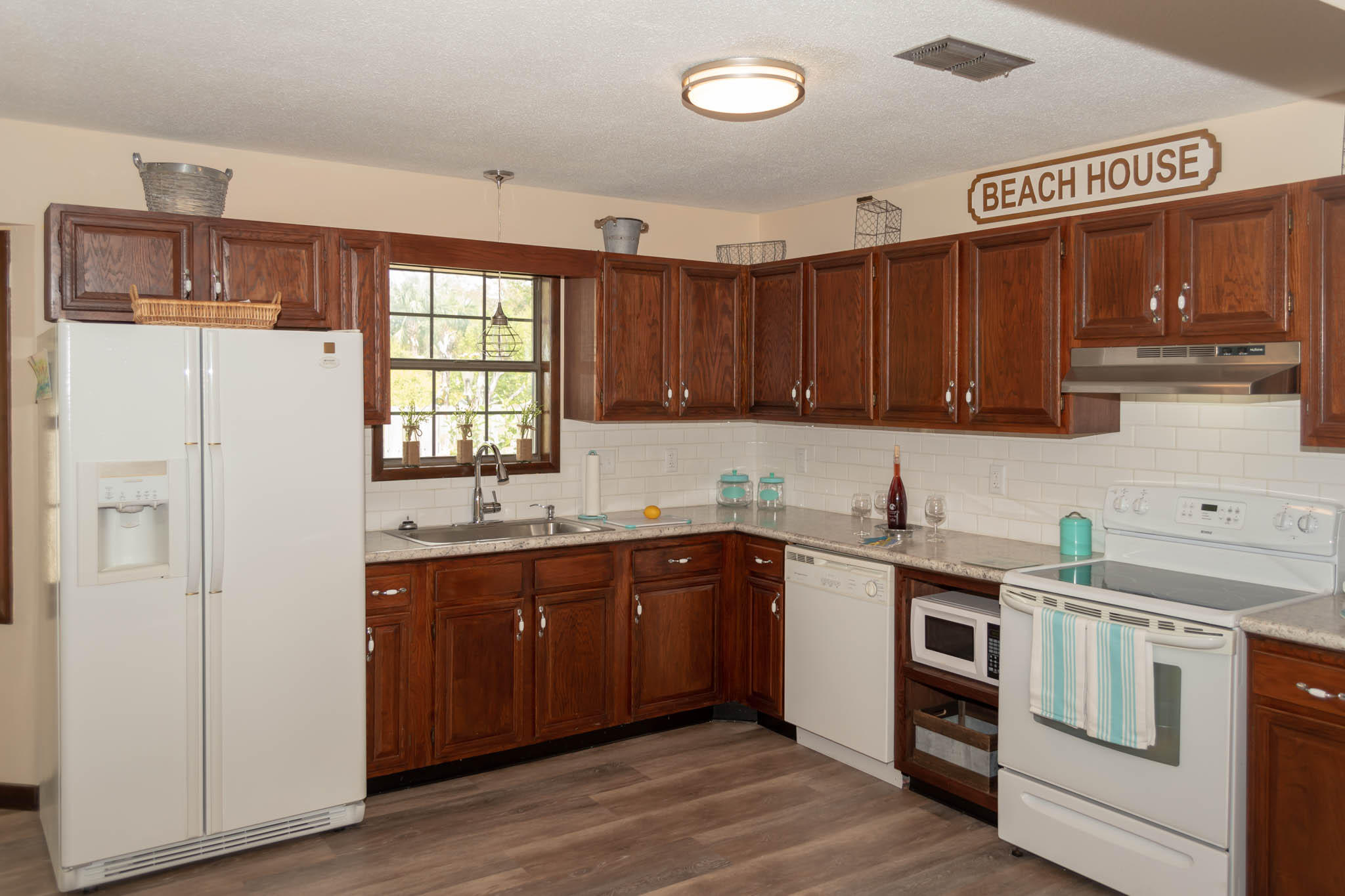 CRYSTAL BEACH - Residential