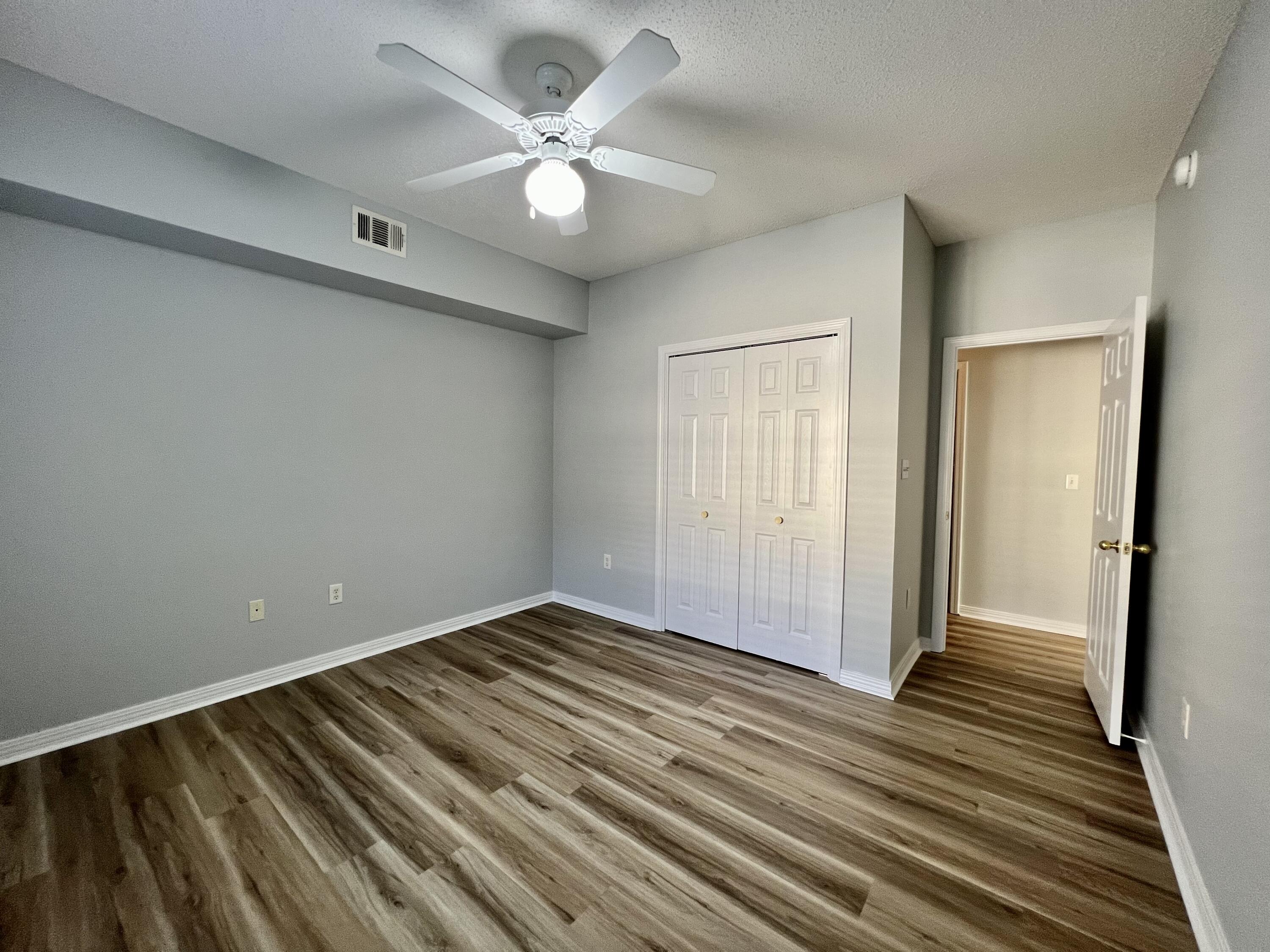 THE OAKS AT NICEVILLE PH I - Residential Lease