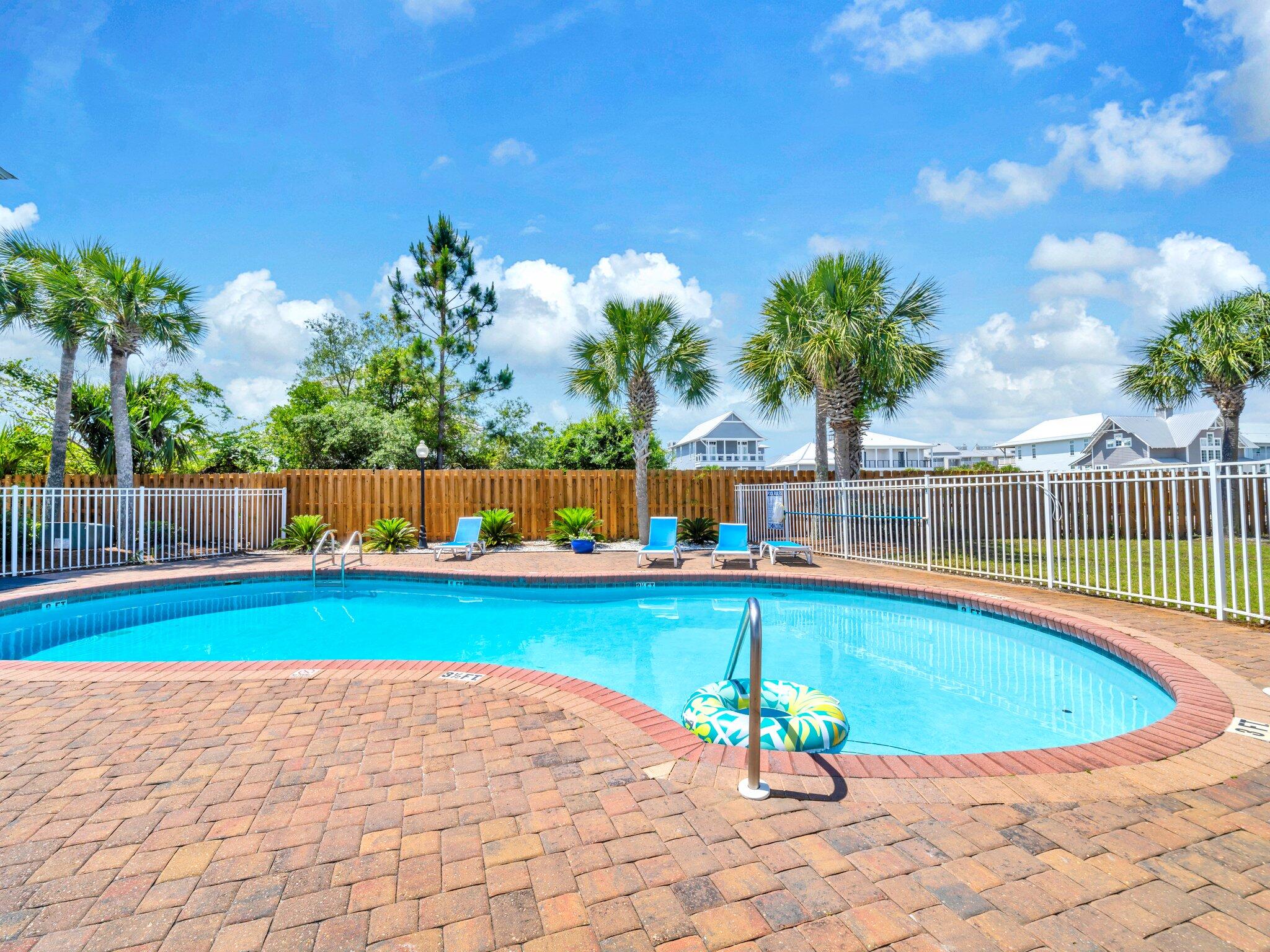 BEACHSIDE VILLAS CONDO - Residential