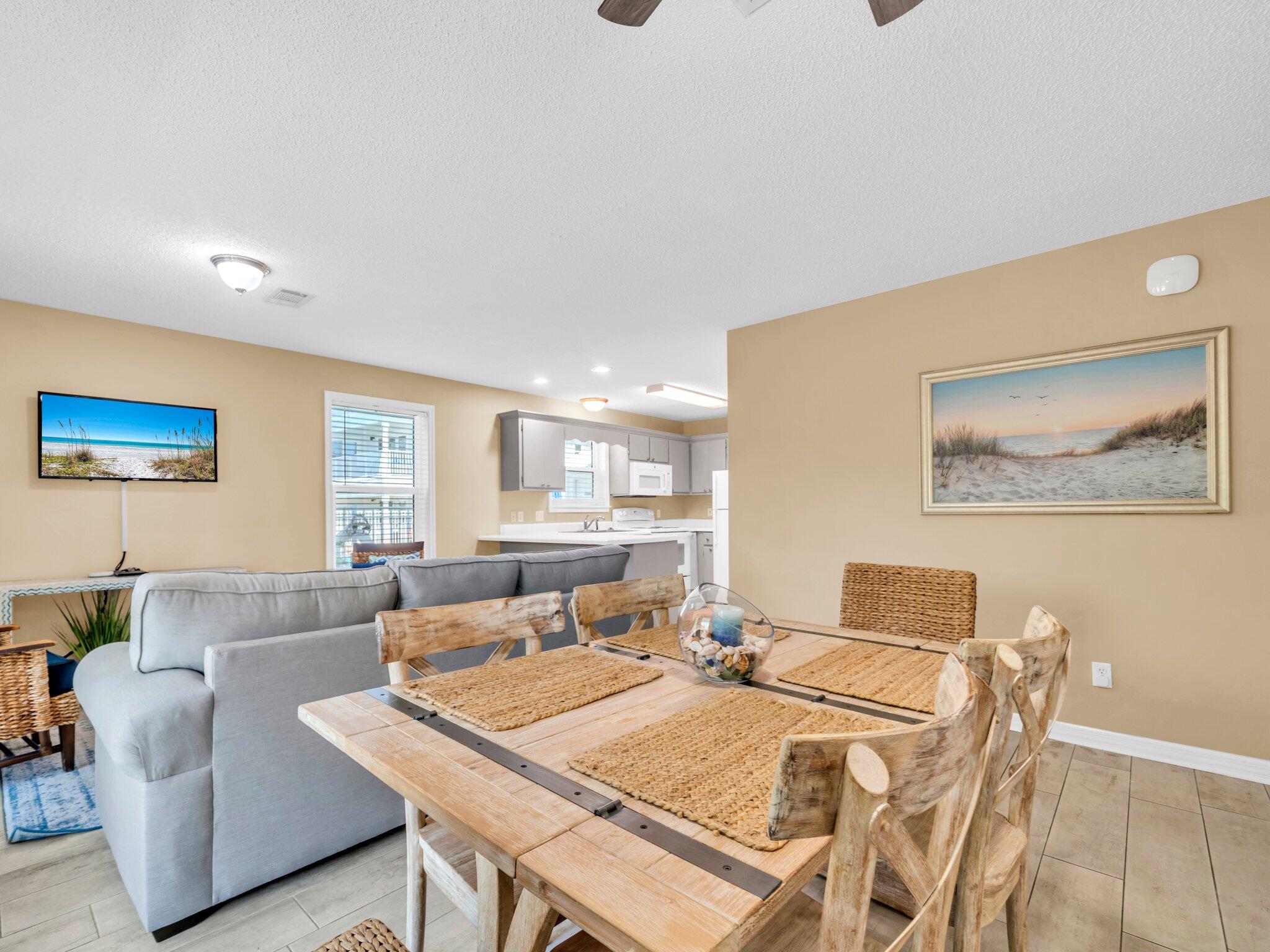 BEACHSIDE VILLAS CONDO - Residential