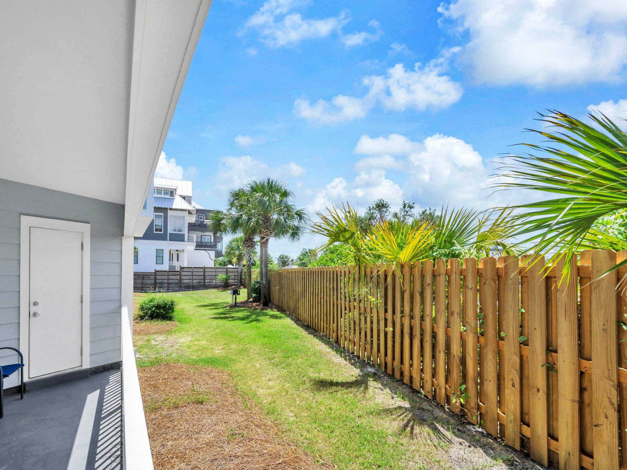 BEACHSIDE VILLAS CONDO - Residential