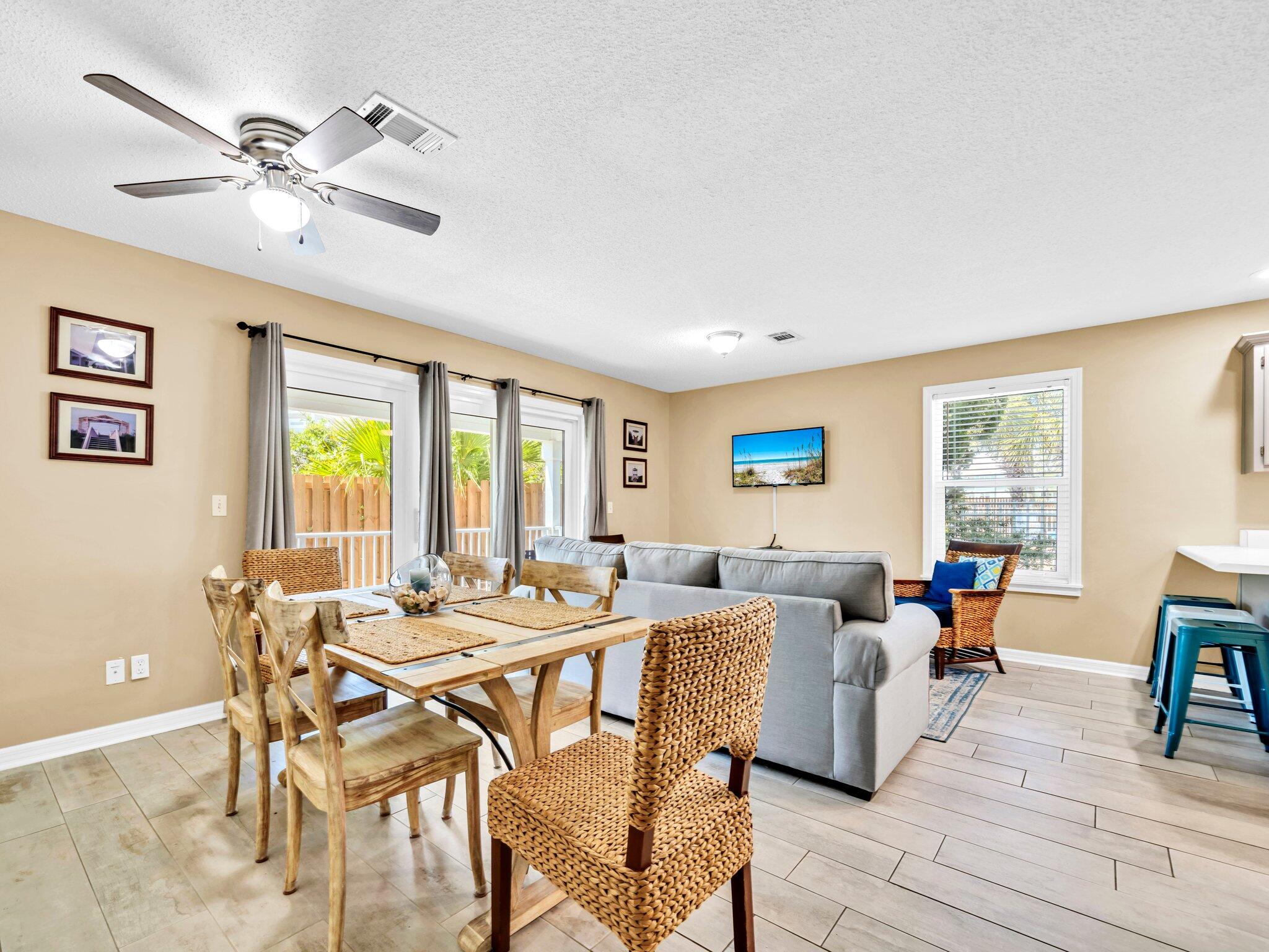 BEACHSIDE VILLAS CONDO - Residential