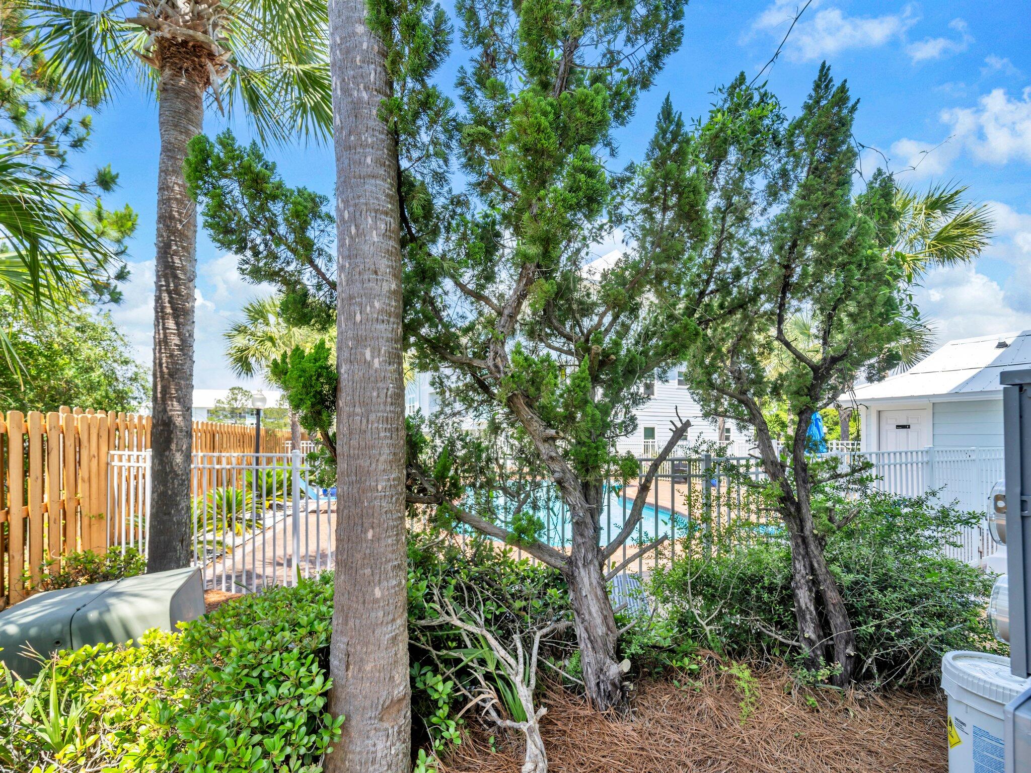 BEACHSIDE VILLAS CONDO - Residential