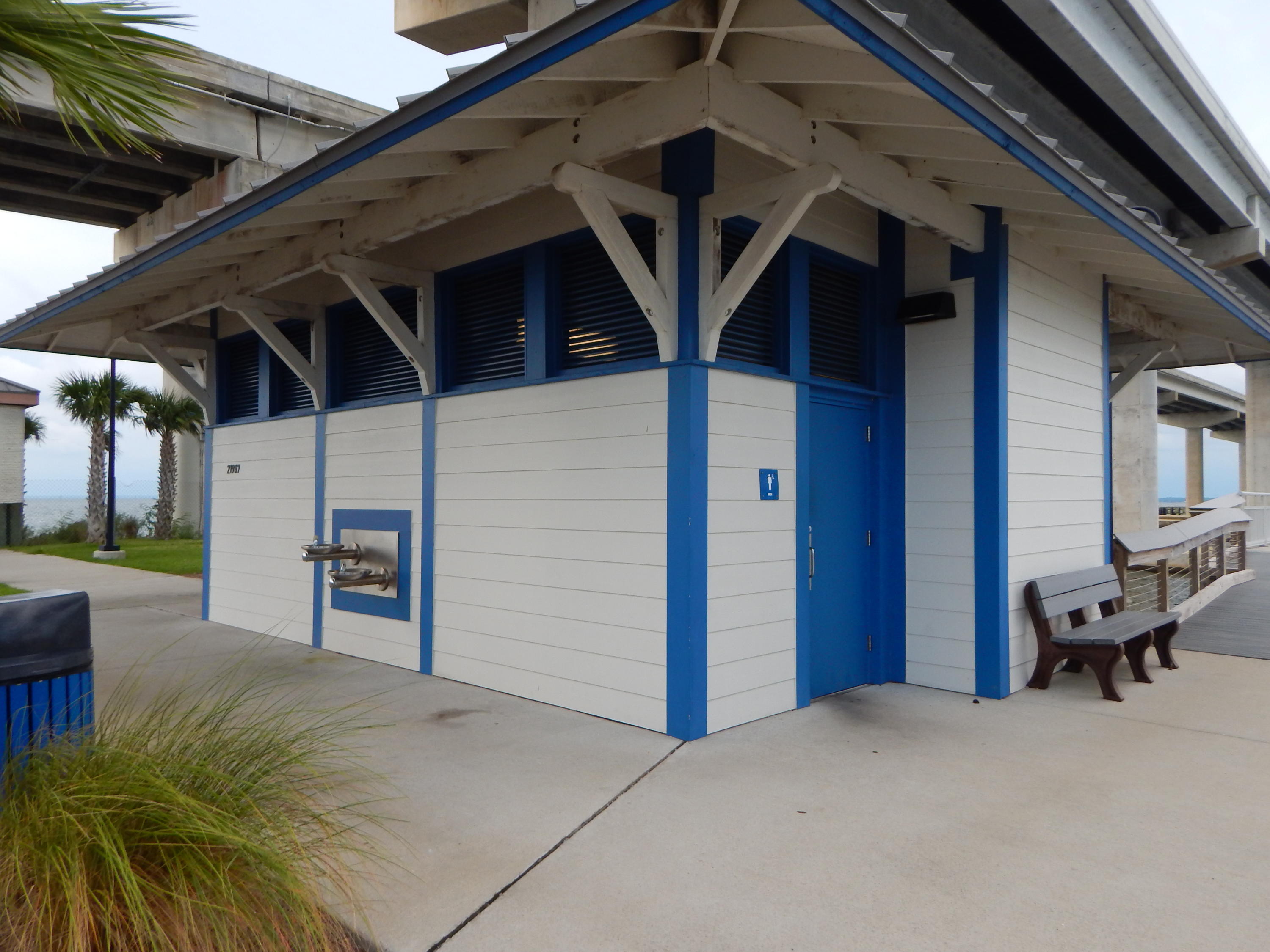 CREEKSIDE - Residential