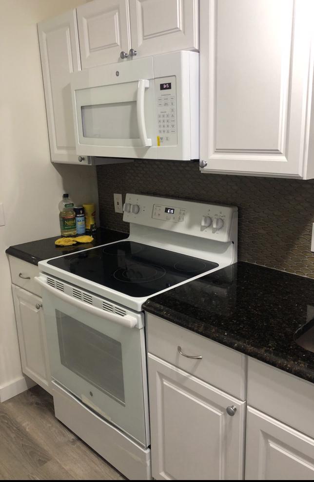 CREEKSIDE - Residential