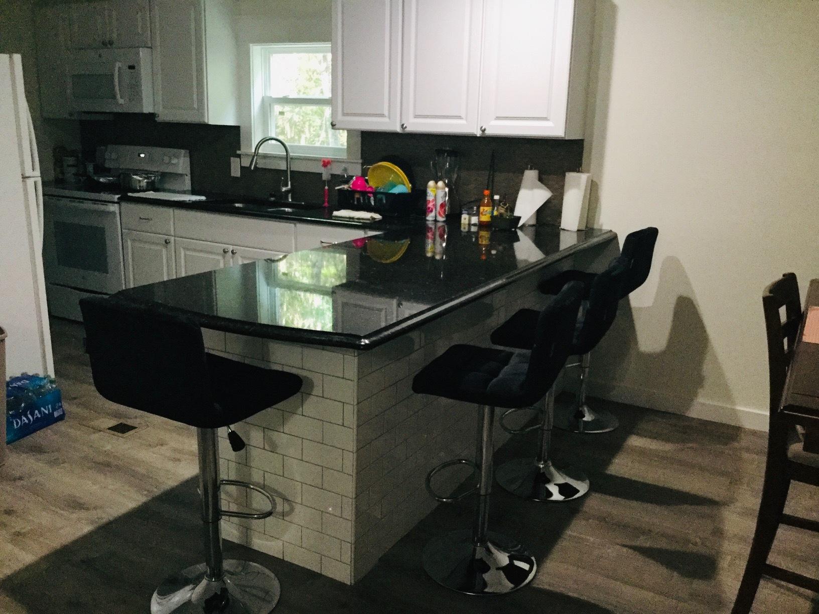 CREEKSIDE - Residential