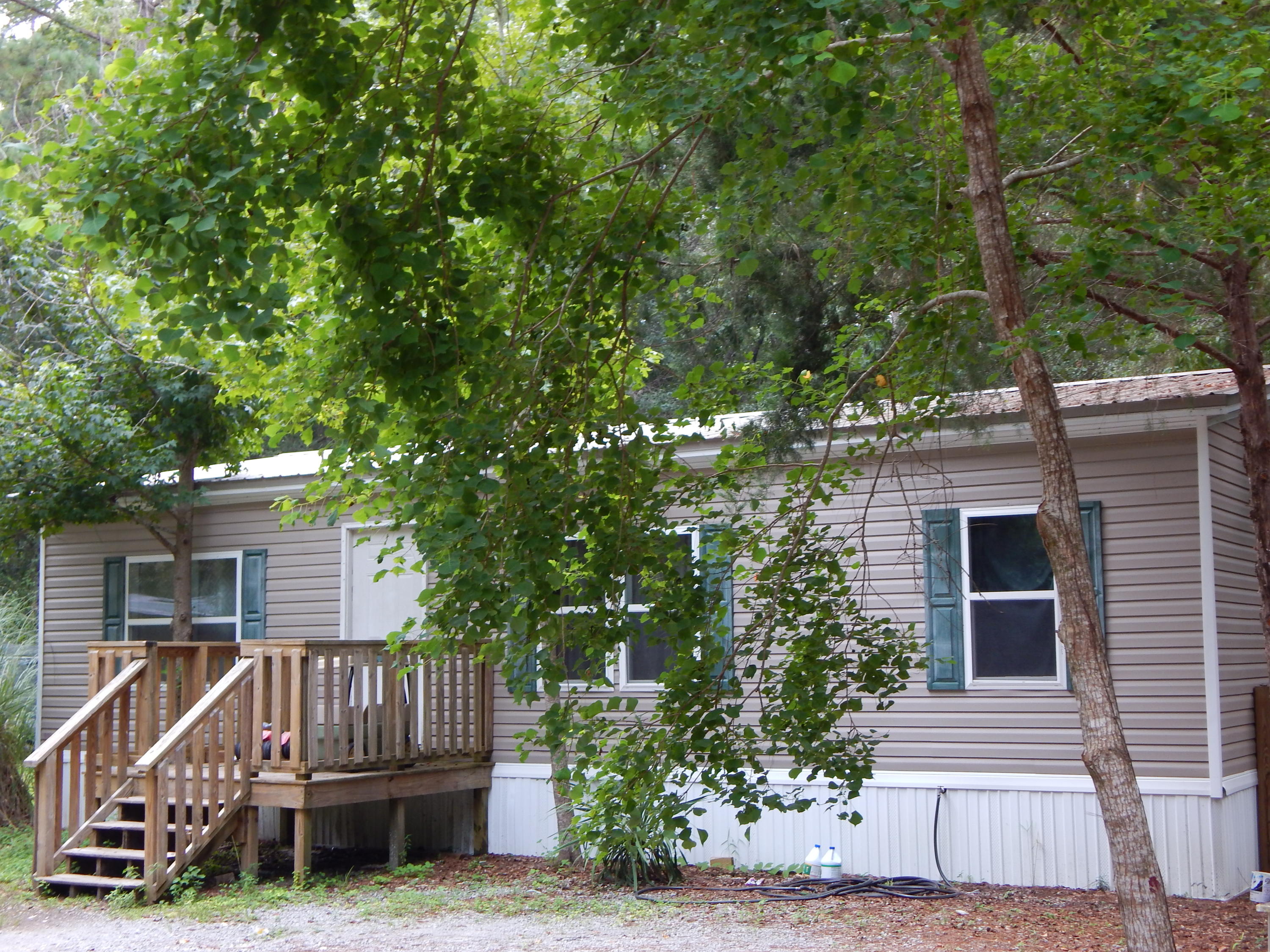 CREEKSIDE - Residential