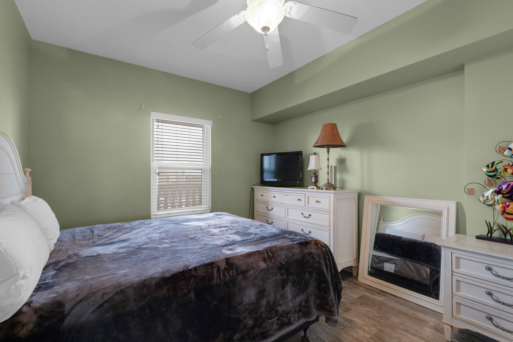 SUNRISE BEACH - Residential