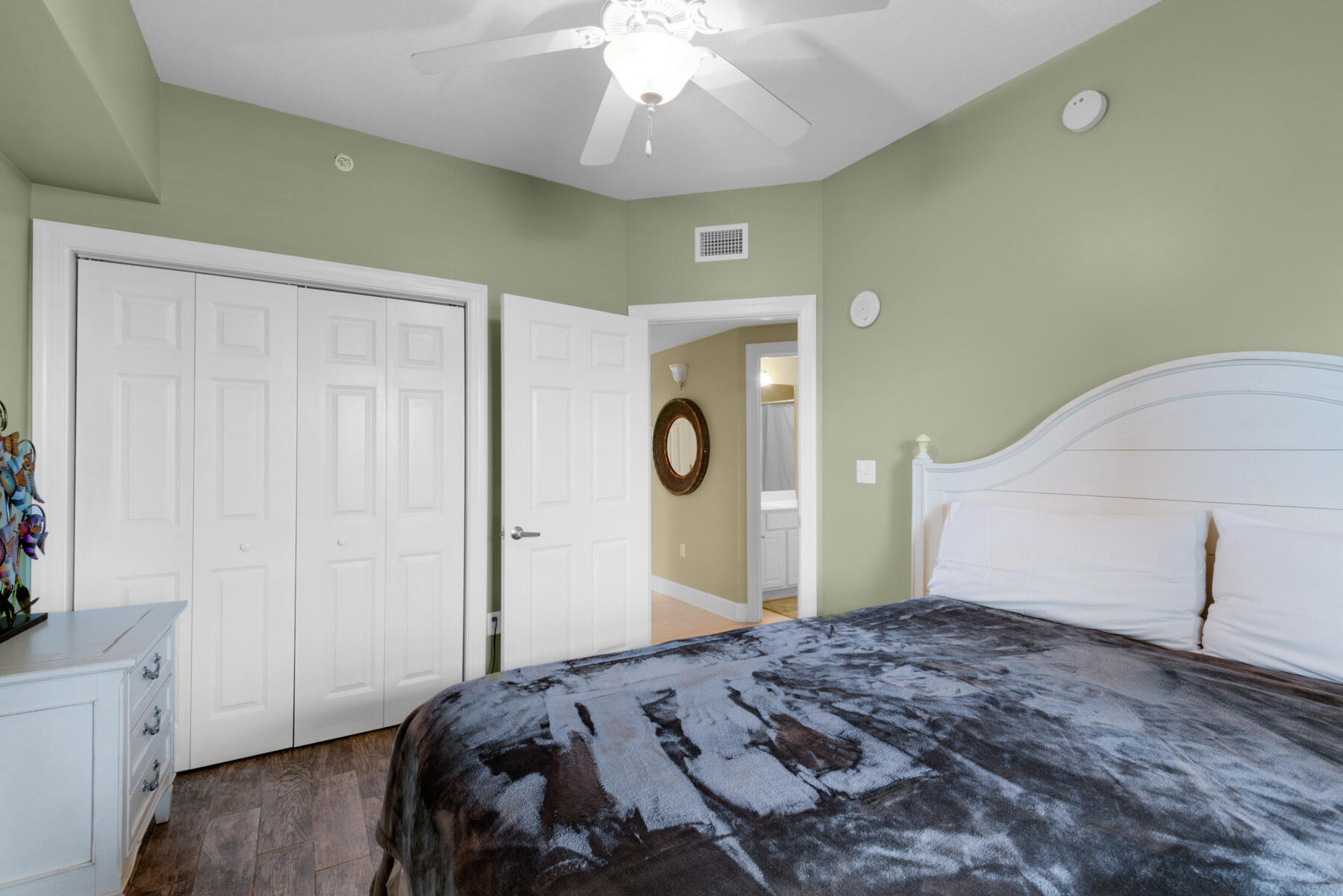 SUNRISE BEACH - Residential