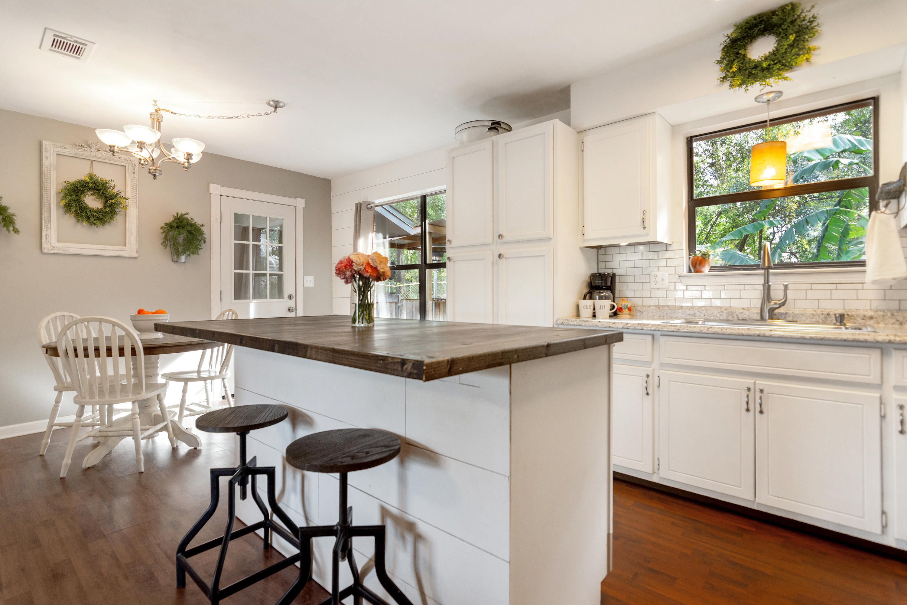 GARDEN CITY - Residential