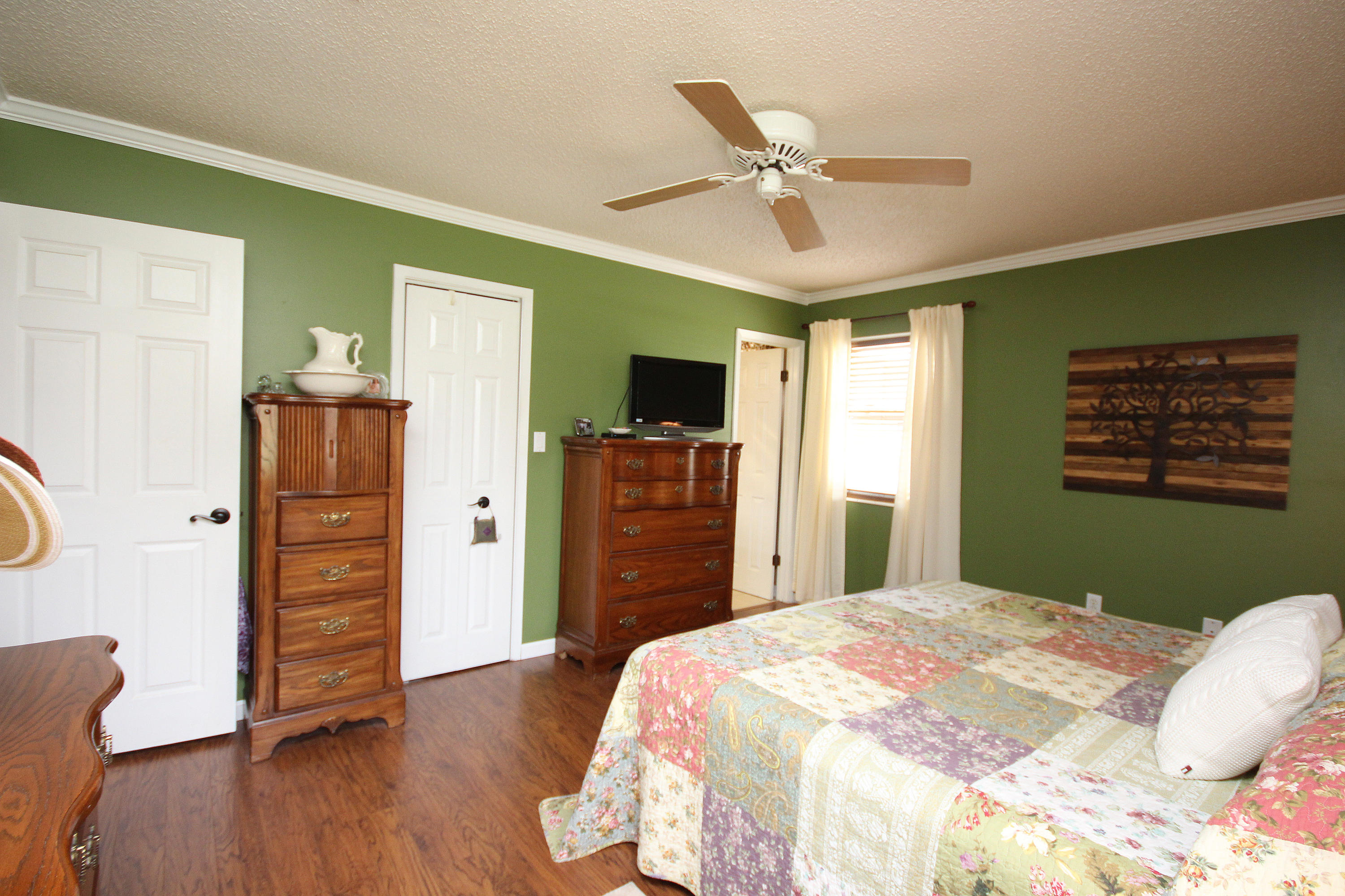 TANGLEWOOD S/D 1ST ADDN - Residential