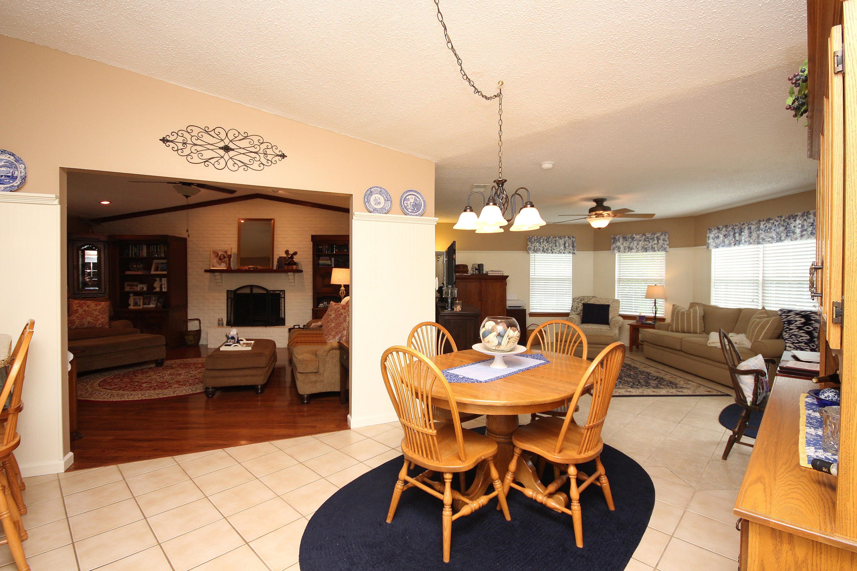 TANGLEWOOD S/D 1ST ADDN - Residential