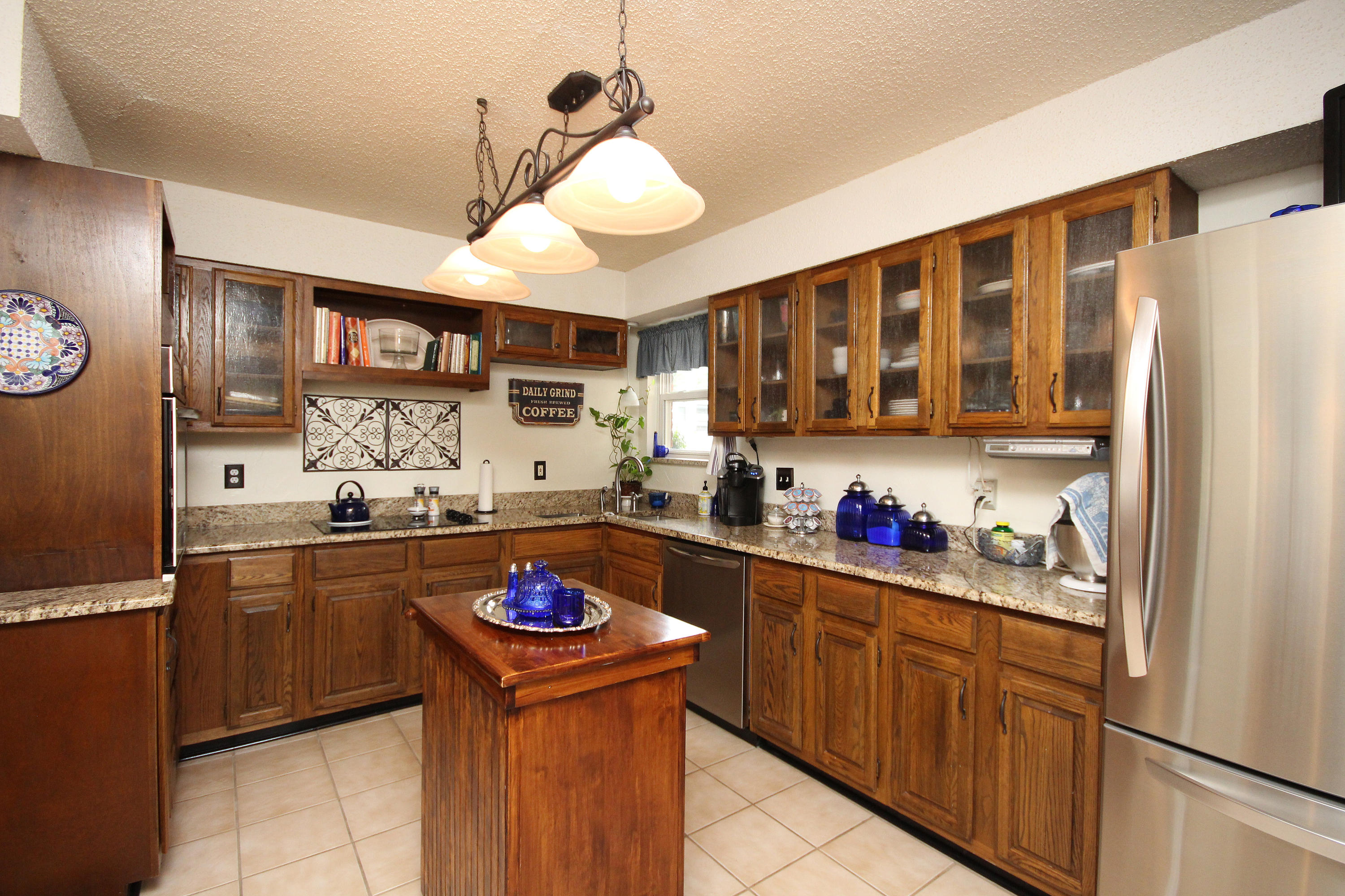 TANGLEWOOD S/D 1ST ADDN - Residential