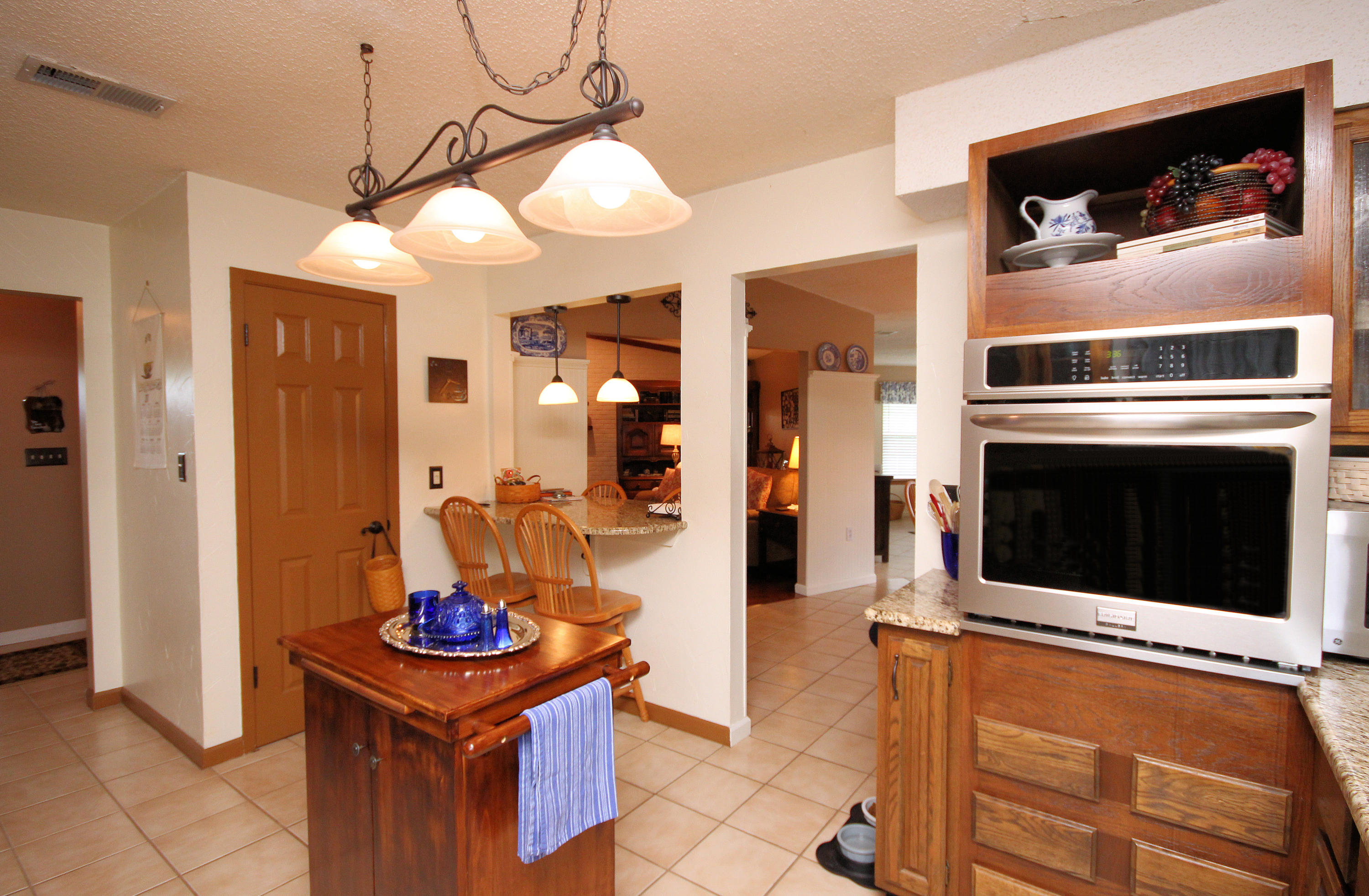 TANGLEWOOD S/D 1ST ADDN - Residential