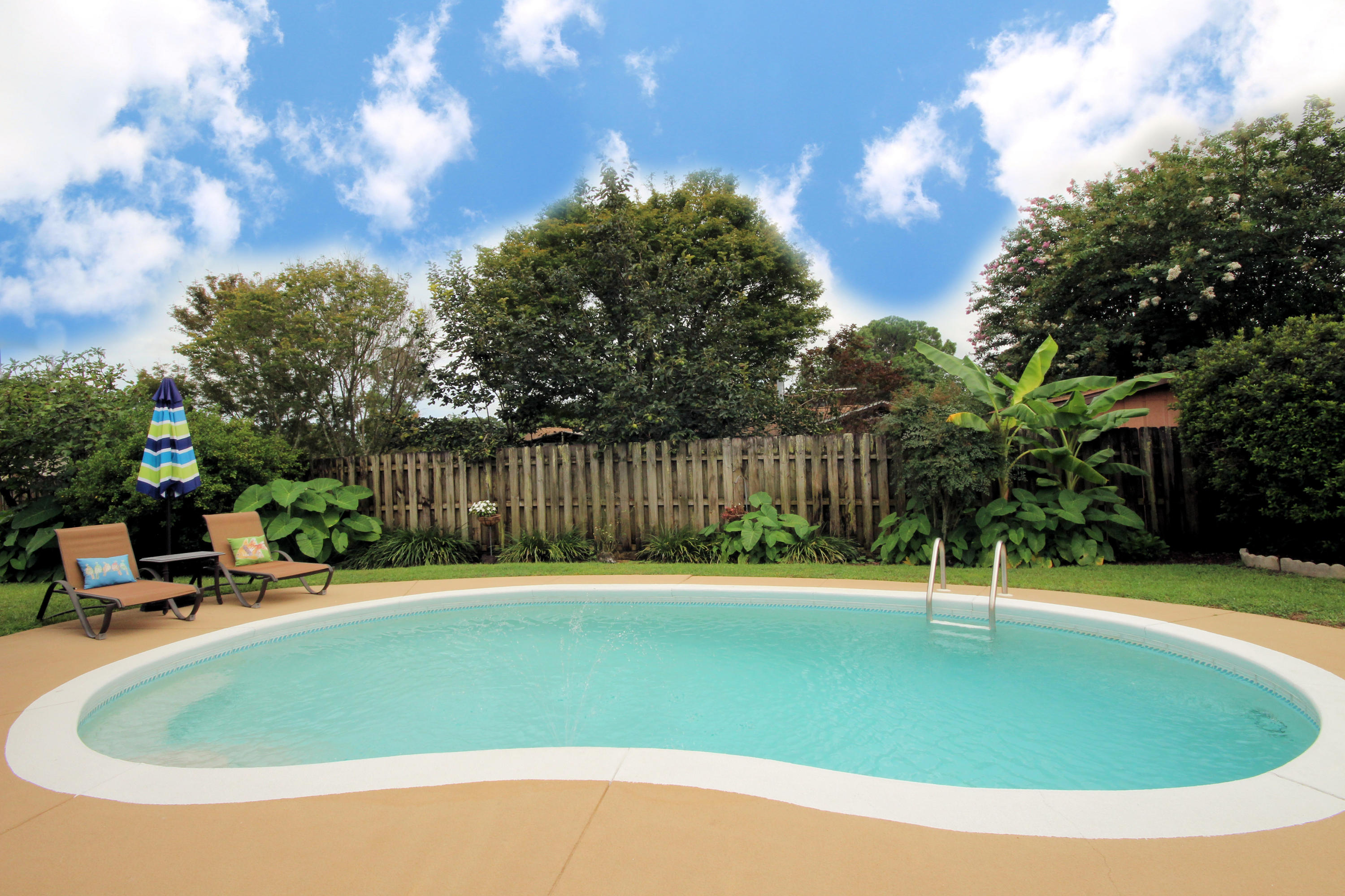 TANGLEWOOD S/D 1ST ADDN - Residential