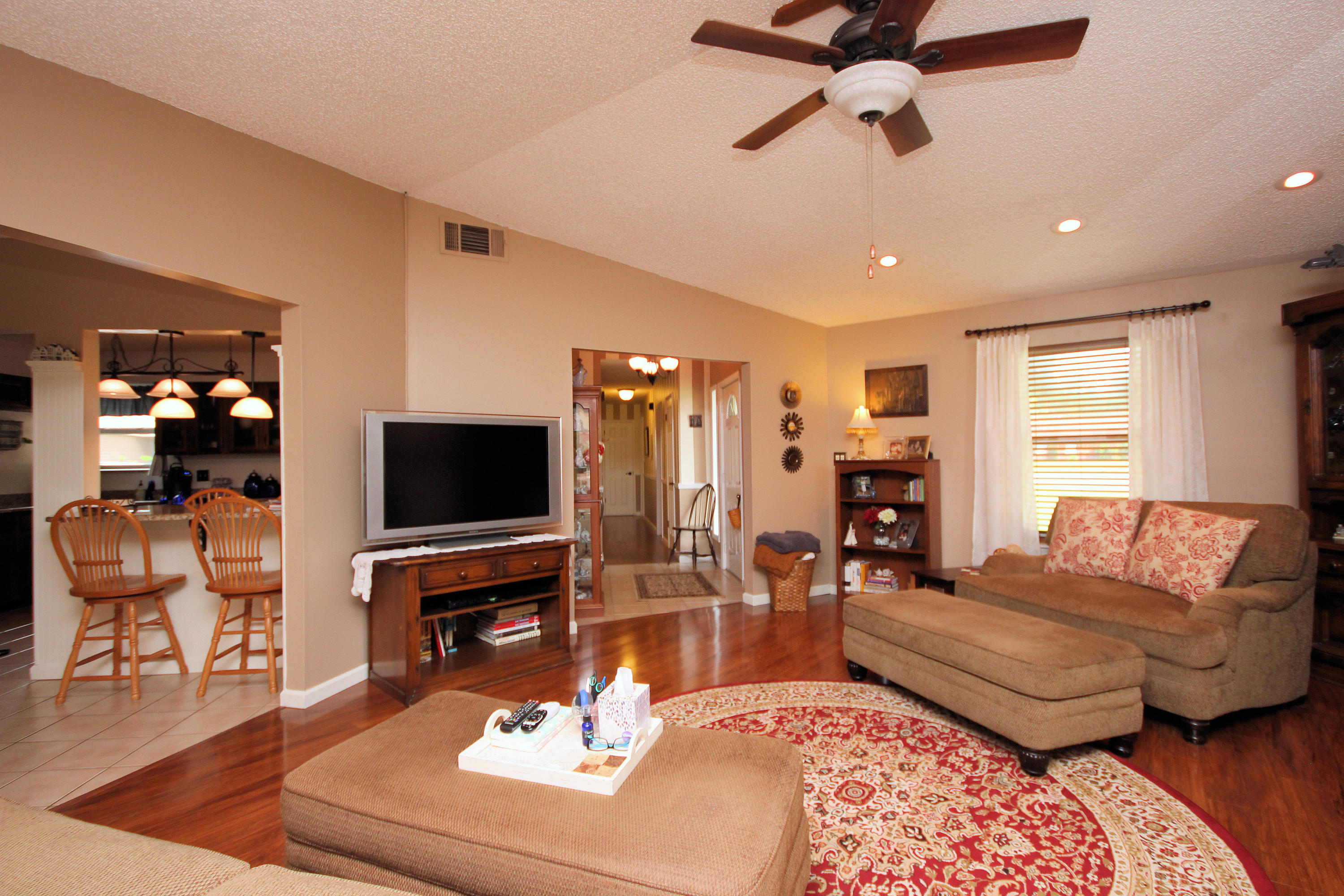 TANGLEWOOD S/D 1ST ADDN - Residential