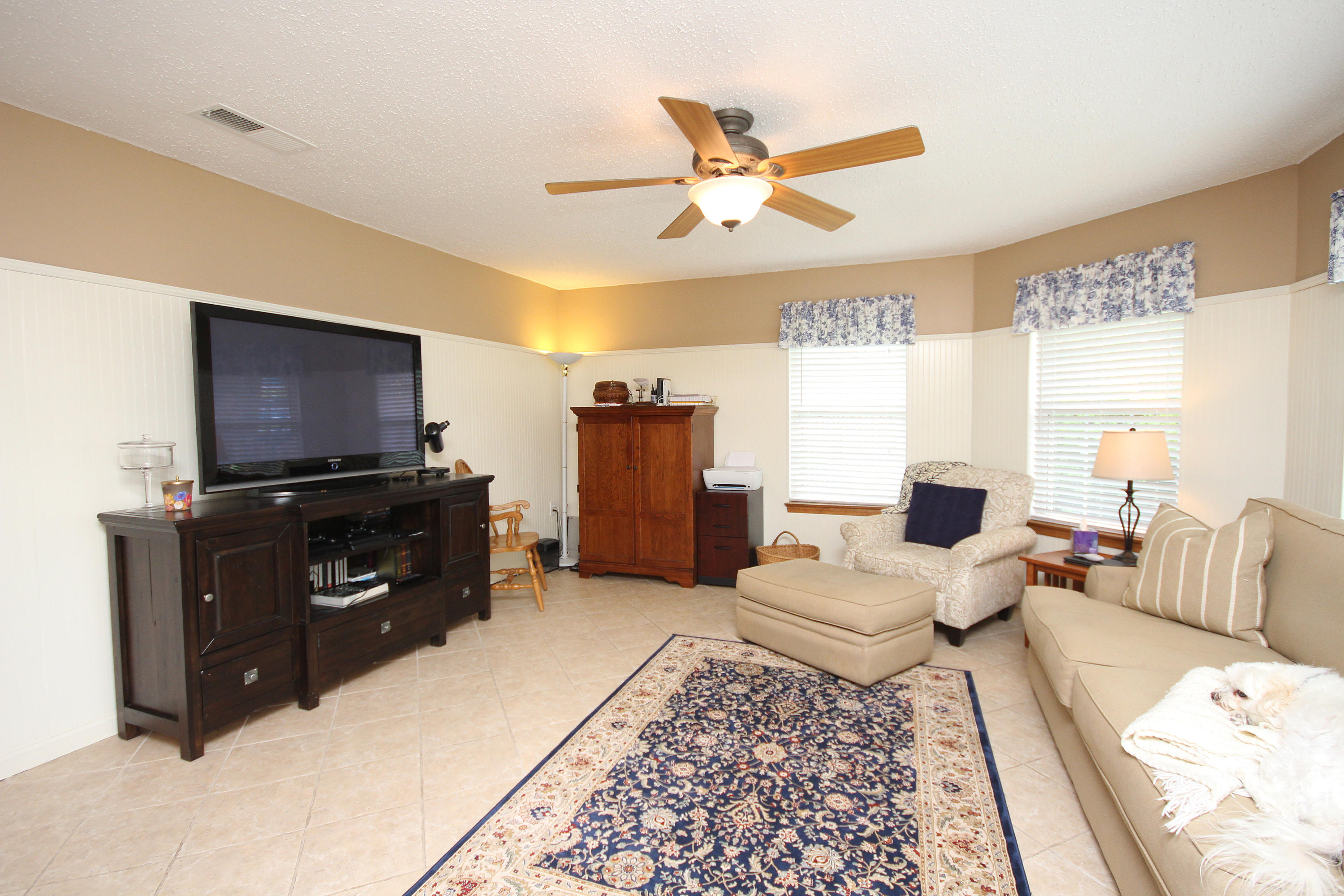 TANGLEWOOD S/D 1ST ADDN - Residential