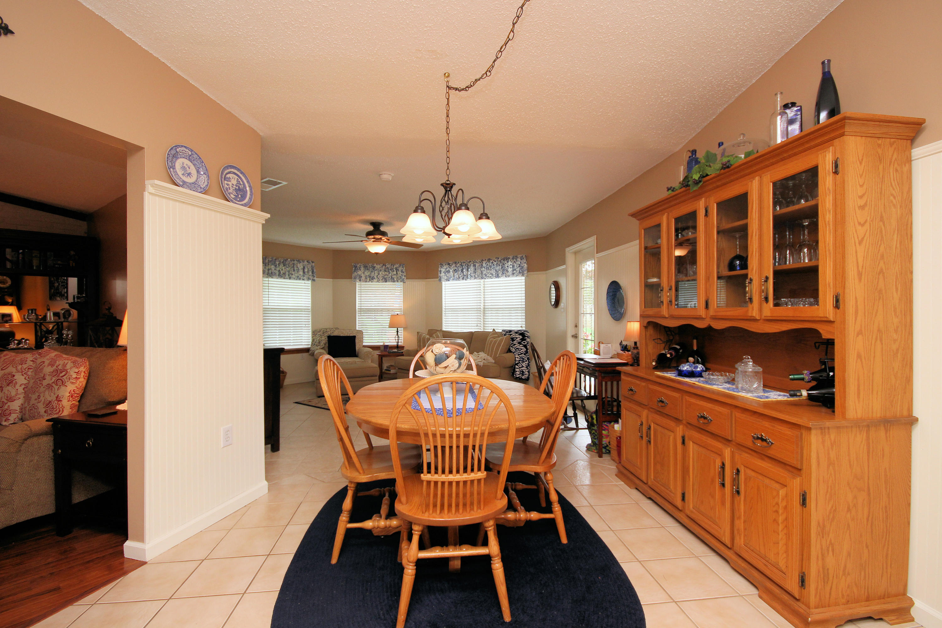 TANGLEWOOD S/D 1ST ADDN - Residential