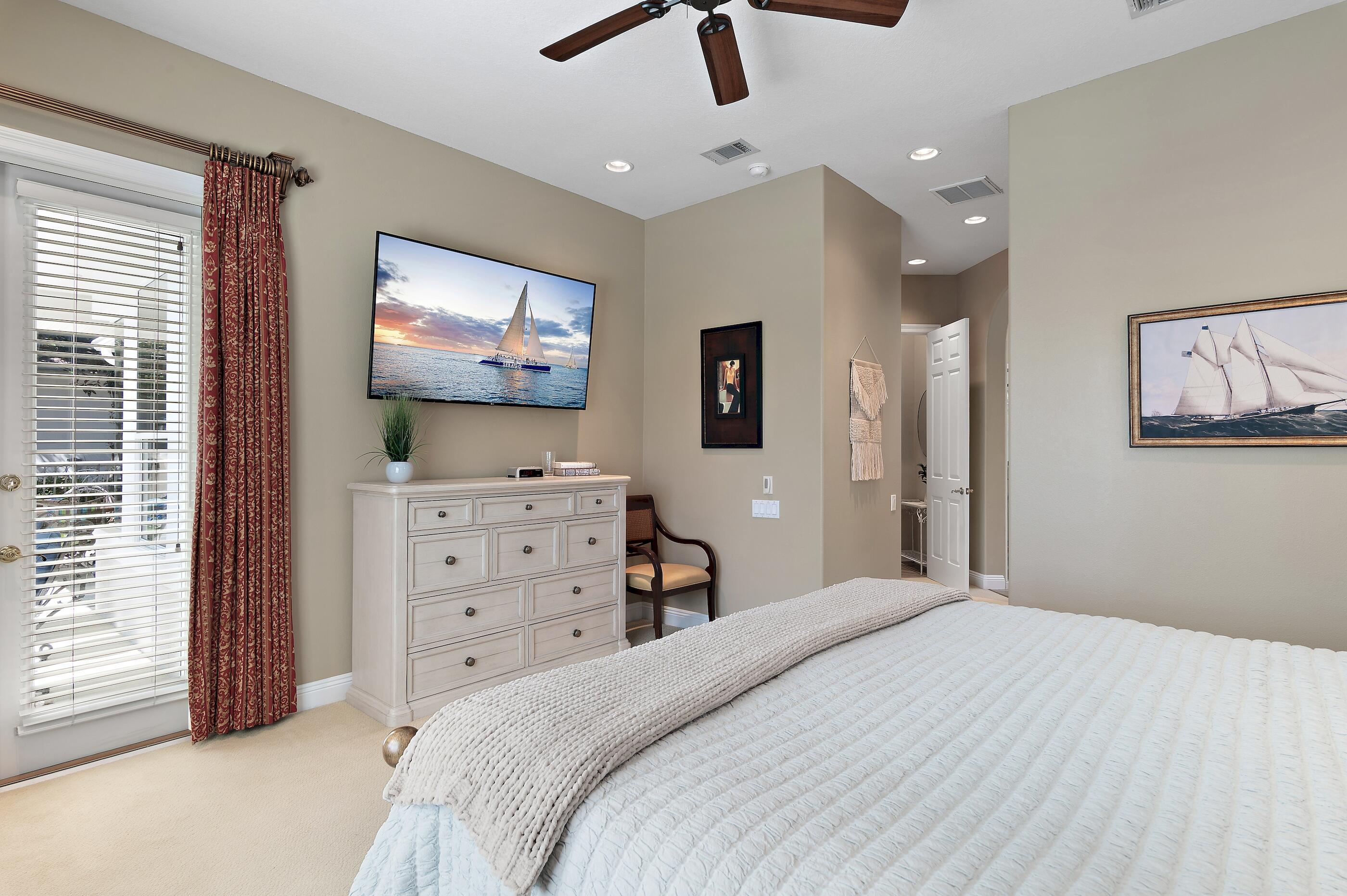 REGATTA BAY - Residential