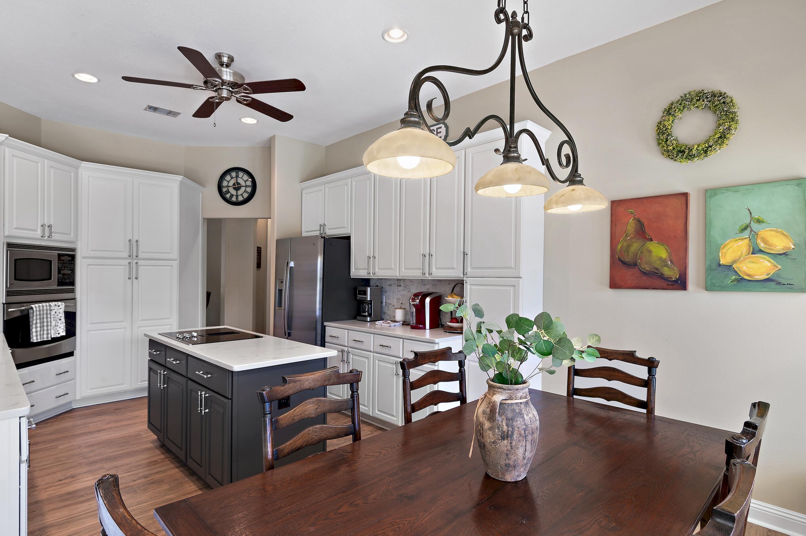 REGATTA BAY - Residential