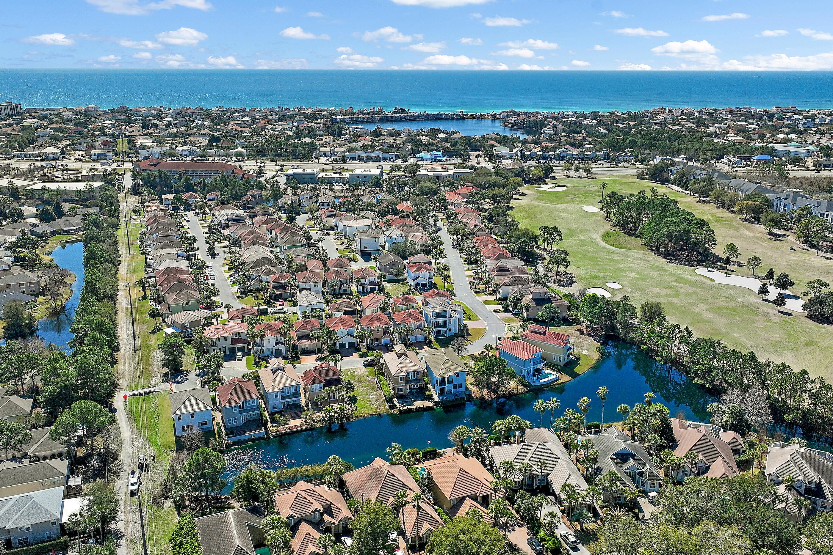 REGATTA BAY - Residential