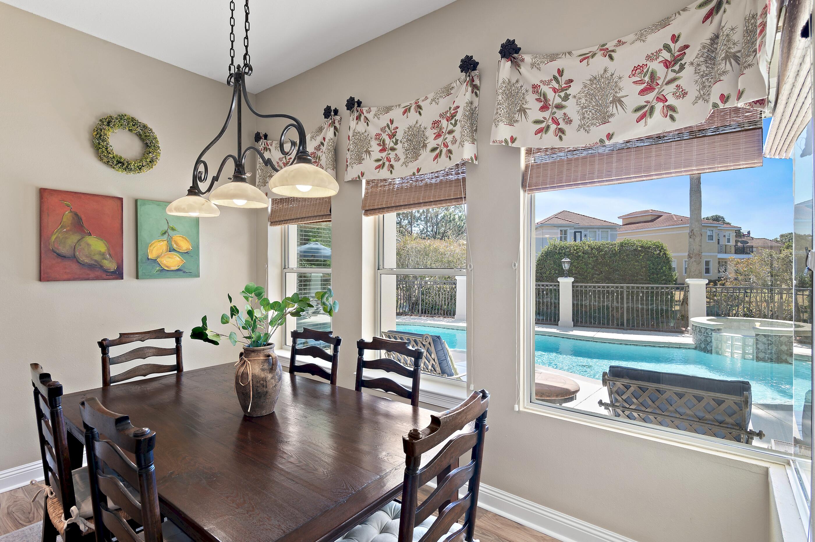 REGATTA BAY - Residential