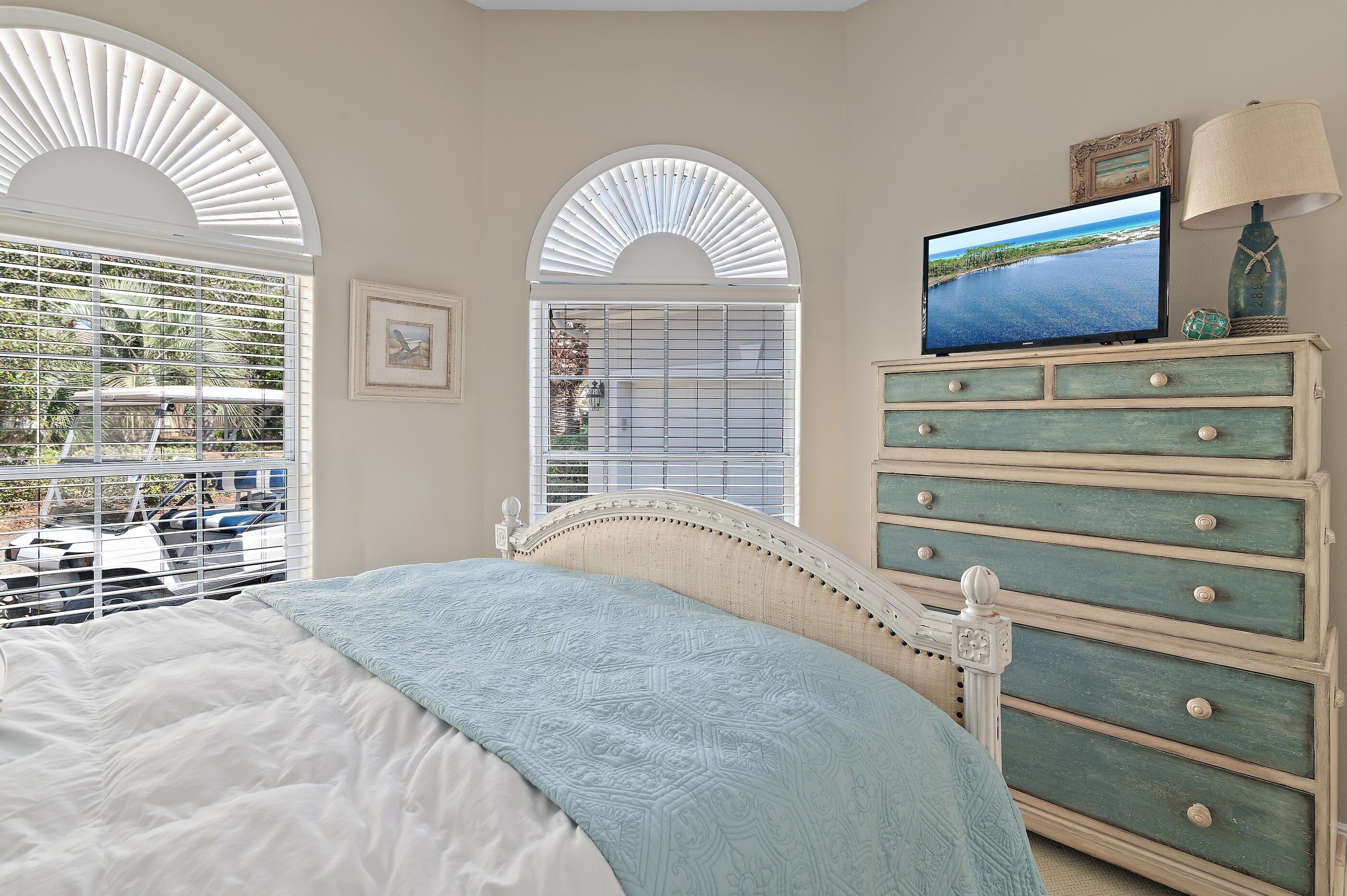 REGATTA BAY - Residential