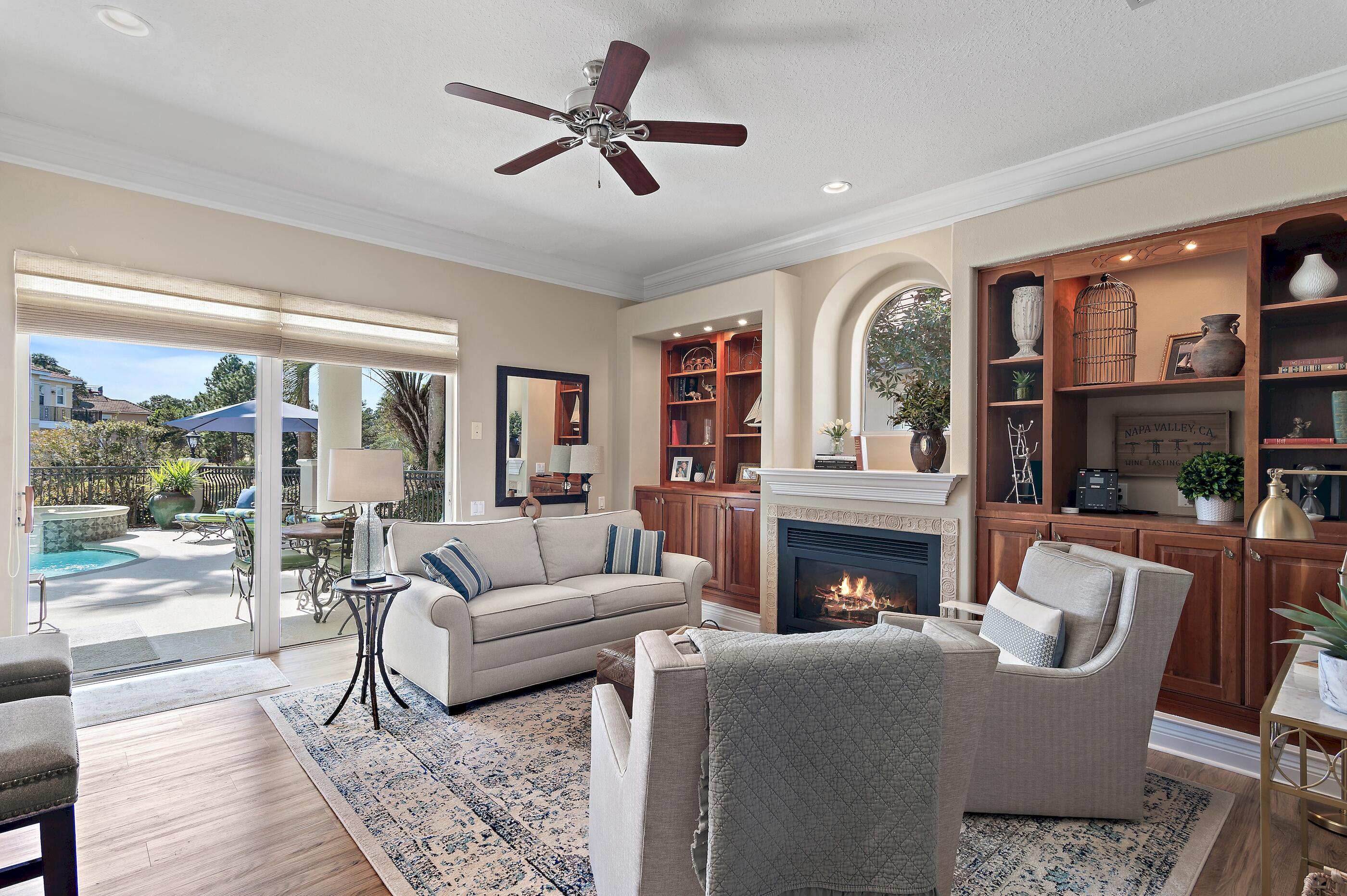 REGATTA BAY - Residential