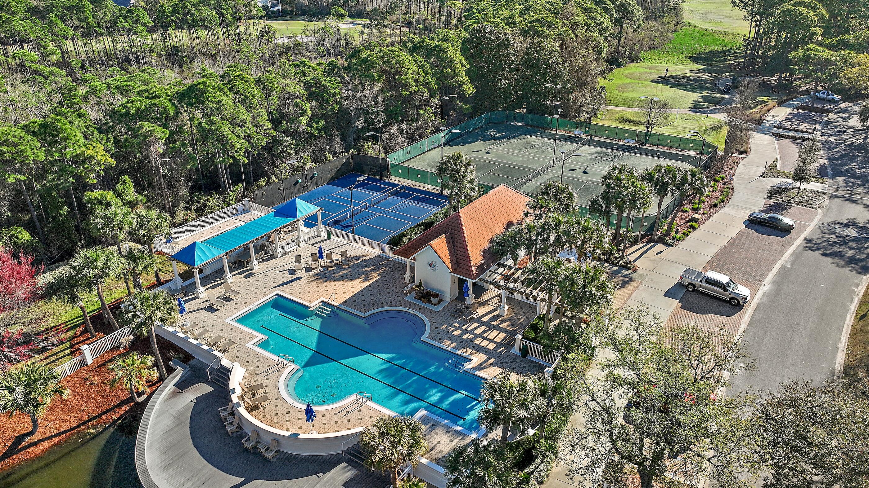 REGATTA BAY - Residential