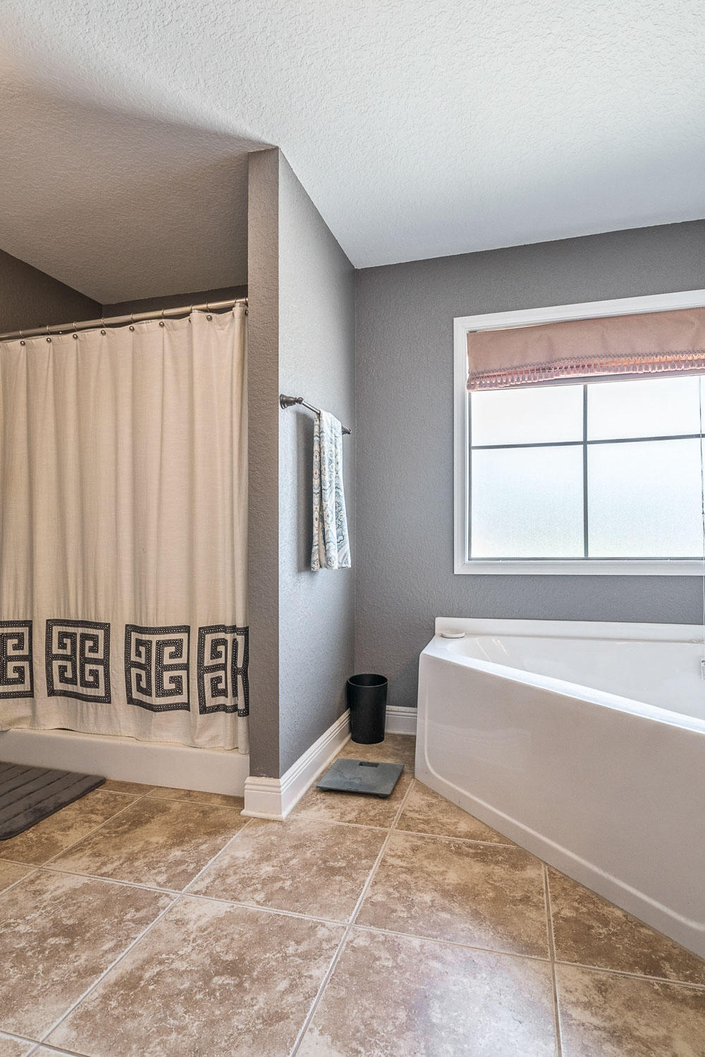 CARDINAL ESTATES - Residential