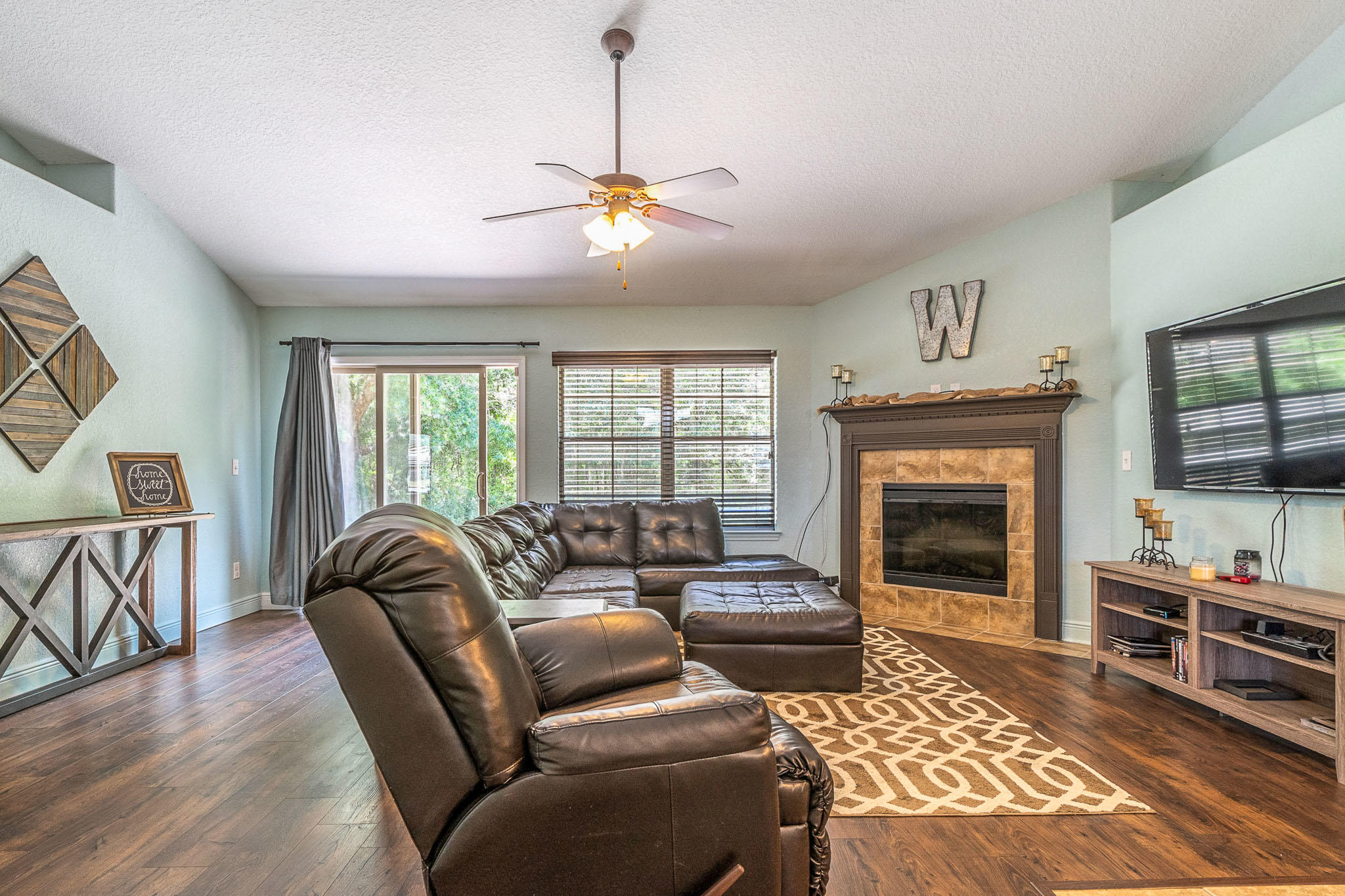 CARDINAL ESTATES - Residential