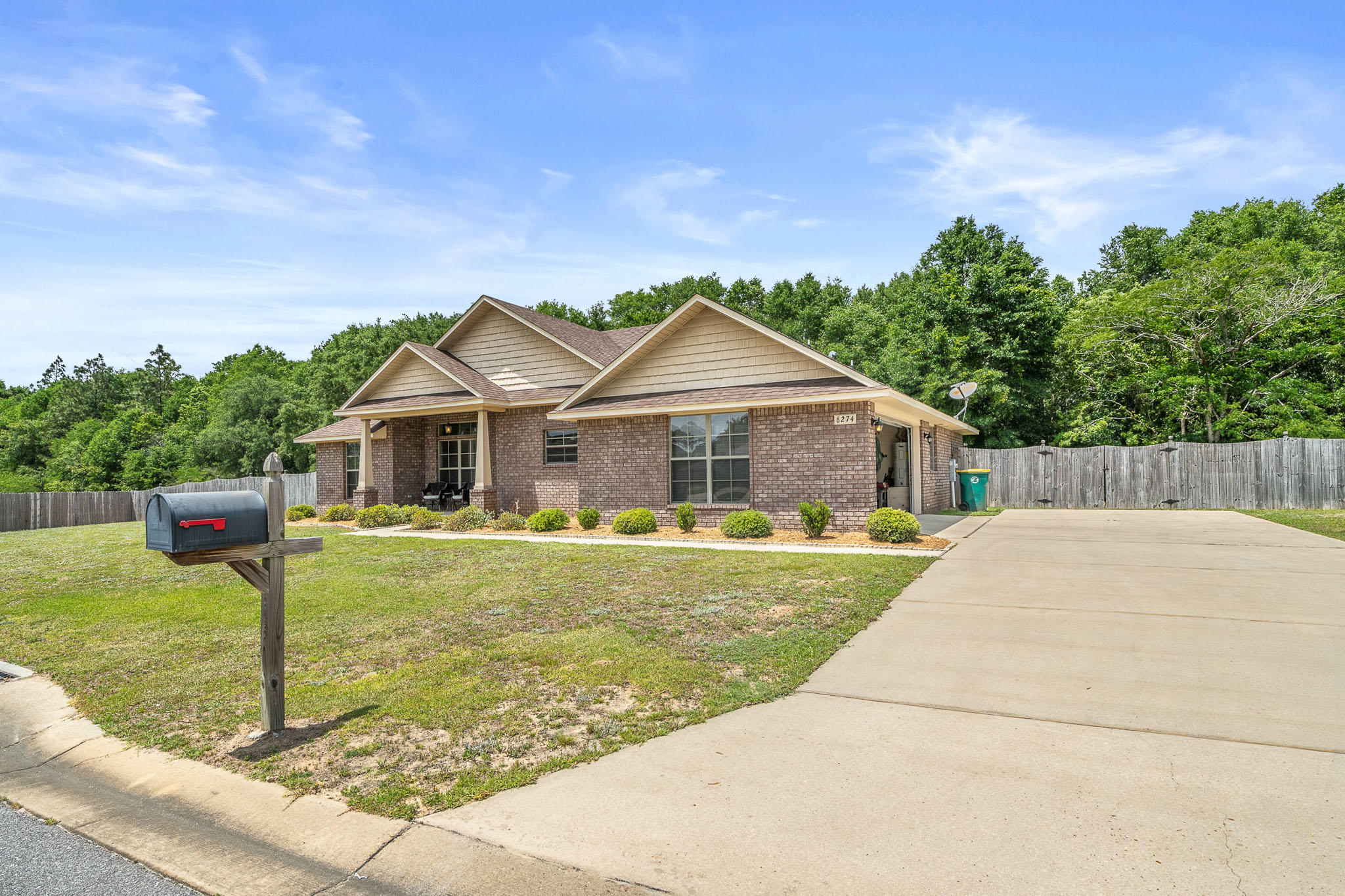 CARDINAL ESTATES - Residential