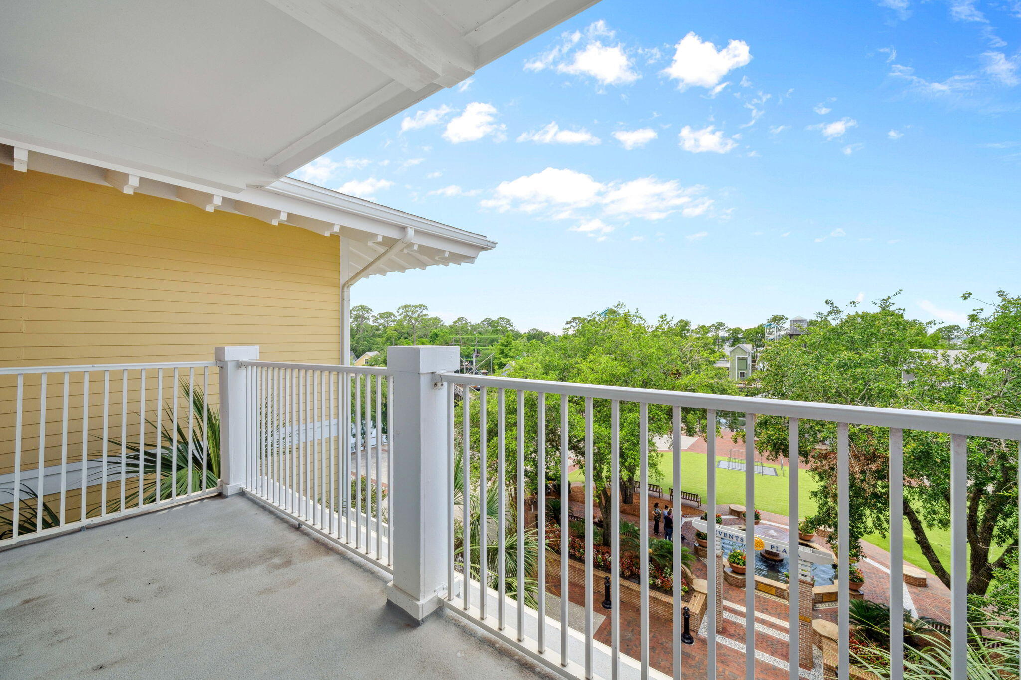OBSERVATION POINT - Residential