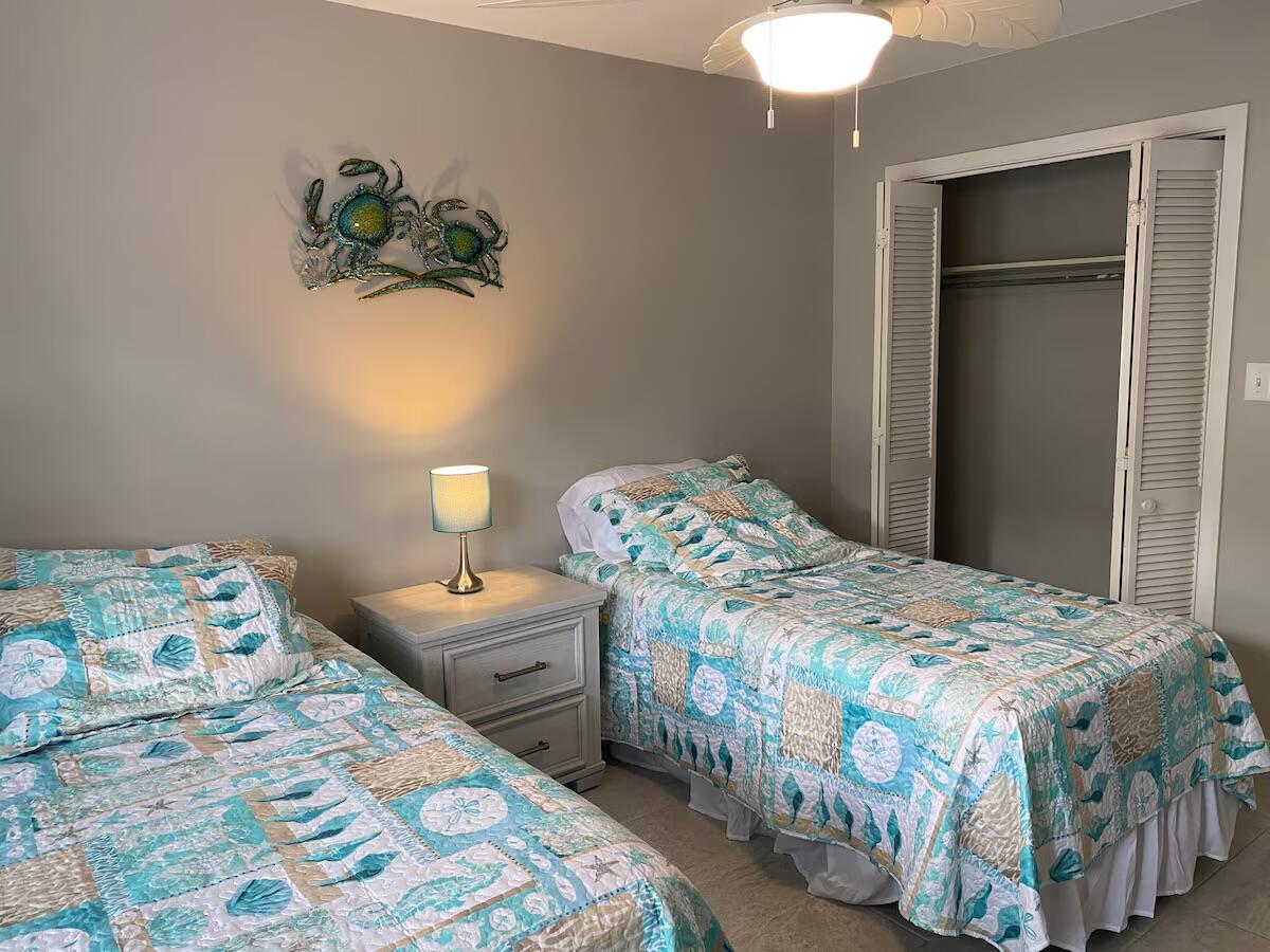BEACHVIEW CONDOMINIUM - Residential