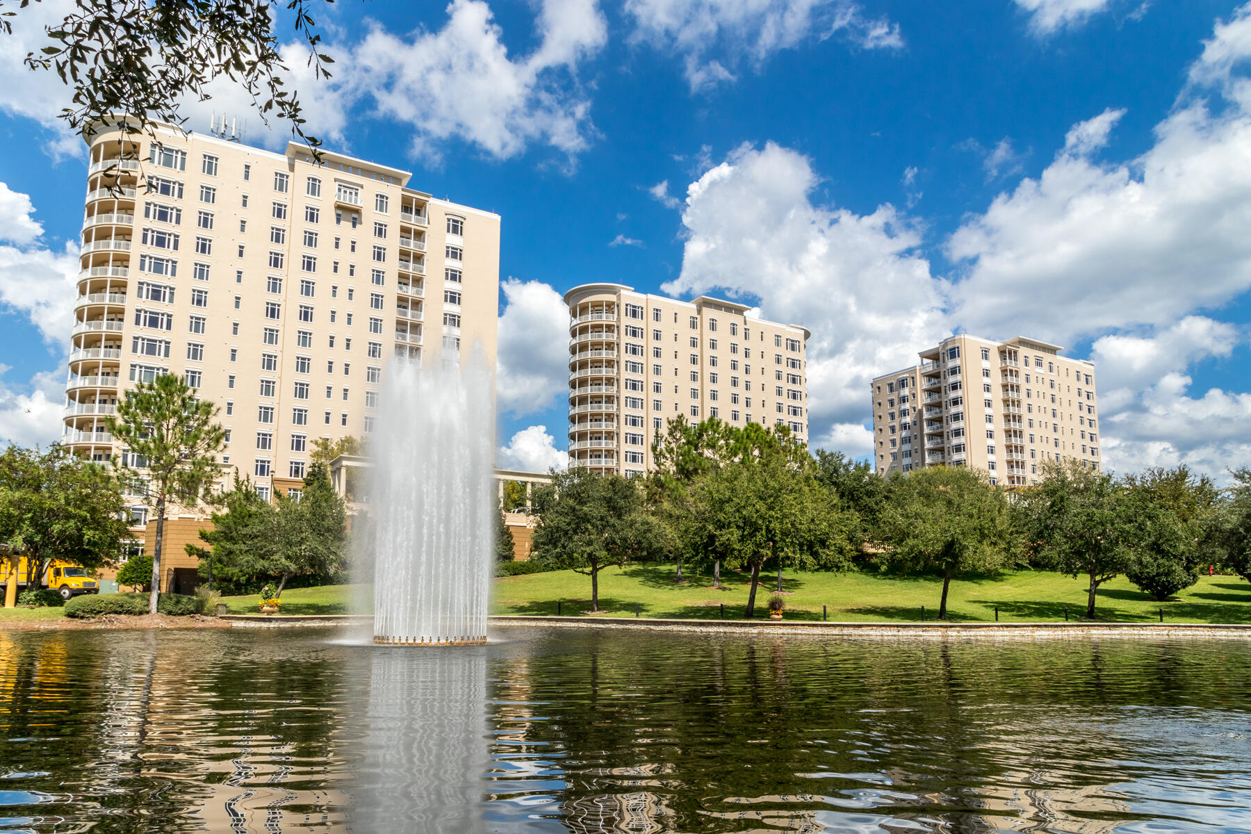 ONE WATER PLACE - Residential