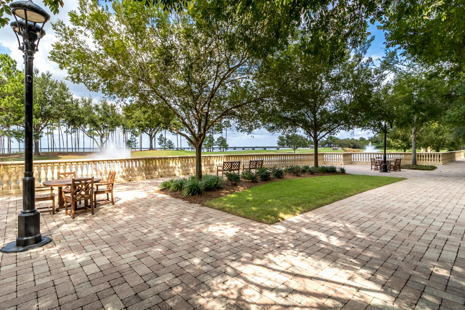 ONE WATER PLACE - Residential