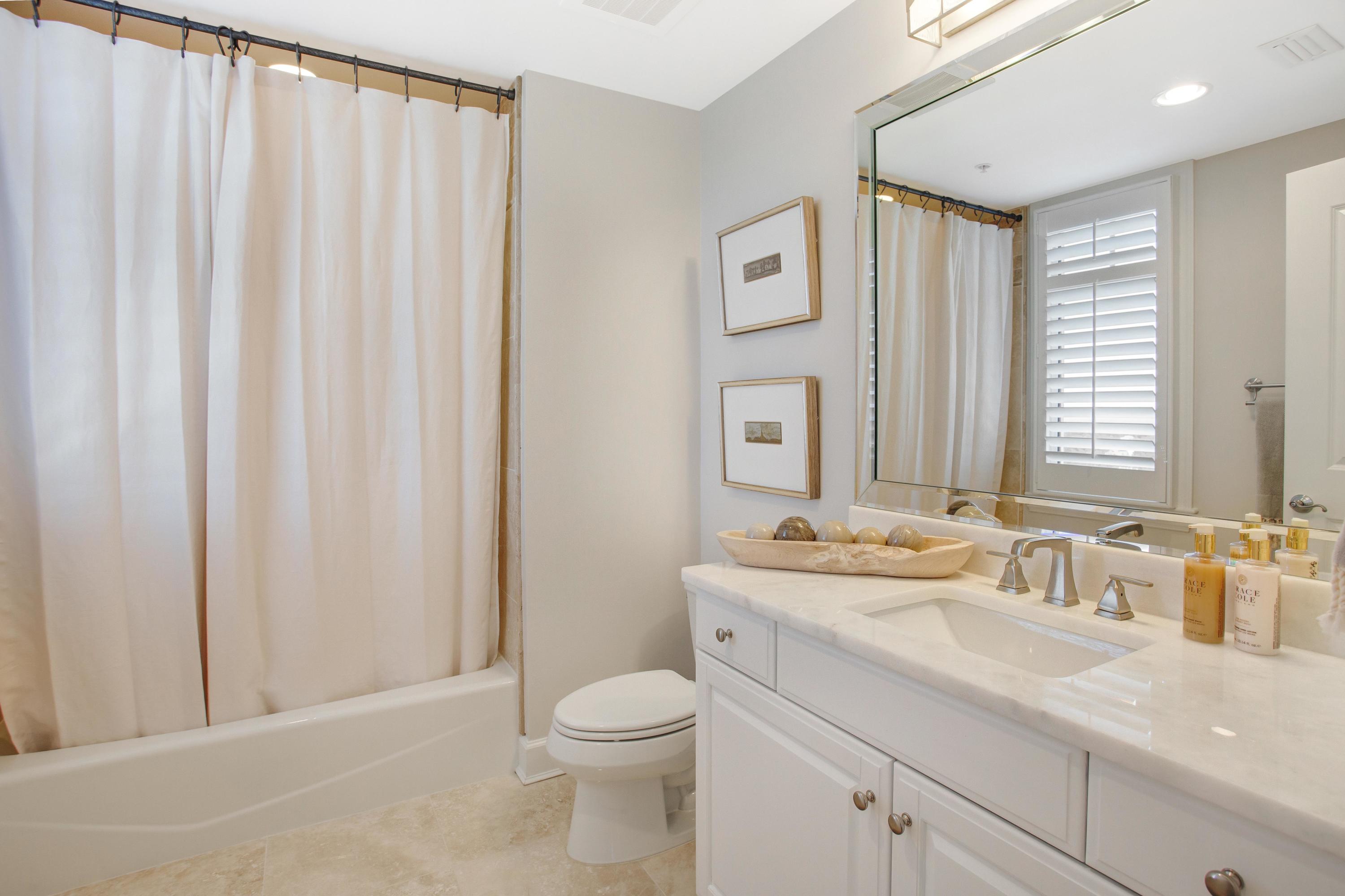 ONE WATER PLACE - Residential